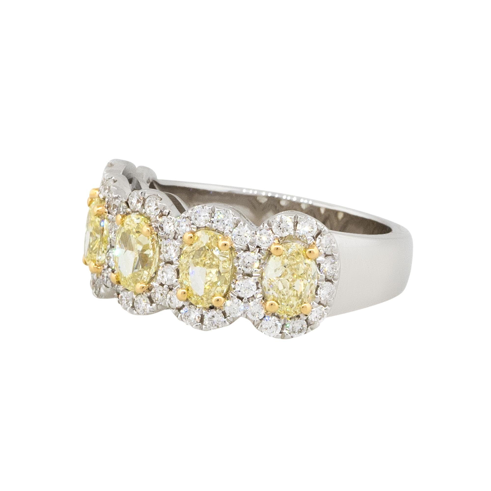 2,42 Karat Fünf ovaler Fancy Gelber Diamant-Halo-Ring 18 Karat auf Lager (Ovalschliff) im Angebot