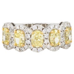 Bague halo en or 18 carats avec cinq diamants jaunes ovales fantaisie de 2,42 carats