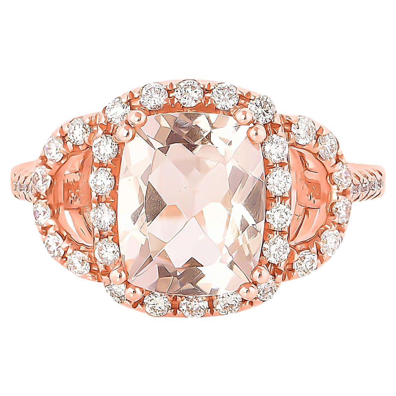 Sunita Nahata Morganit 2.42ct. Fancy Ring aus 18 Karat Roségold mit Diamant.