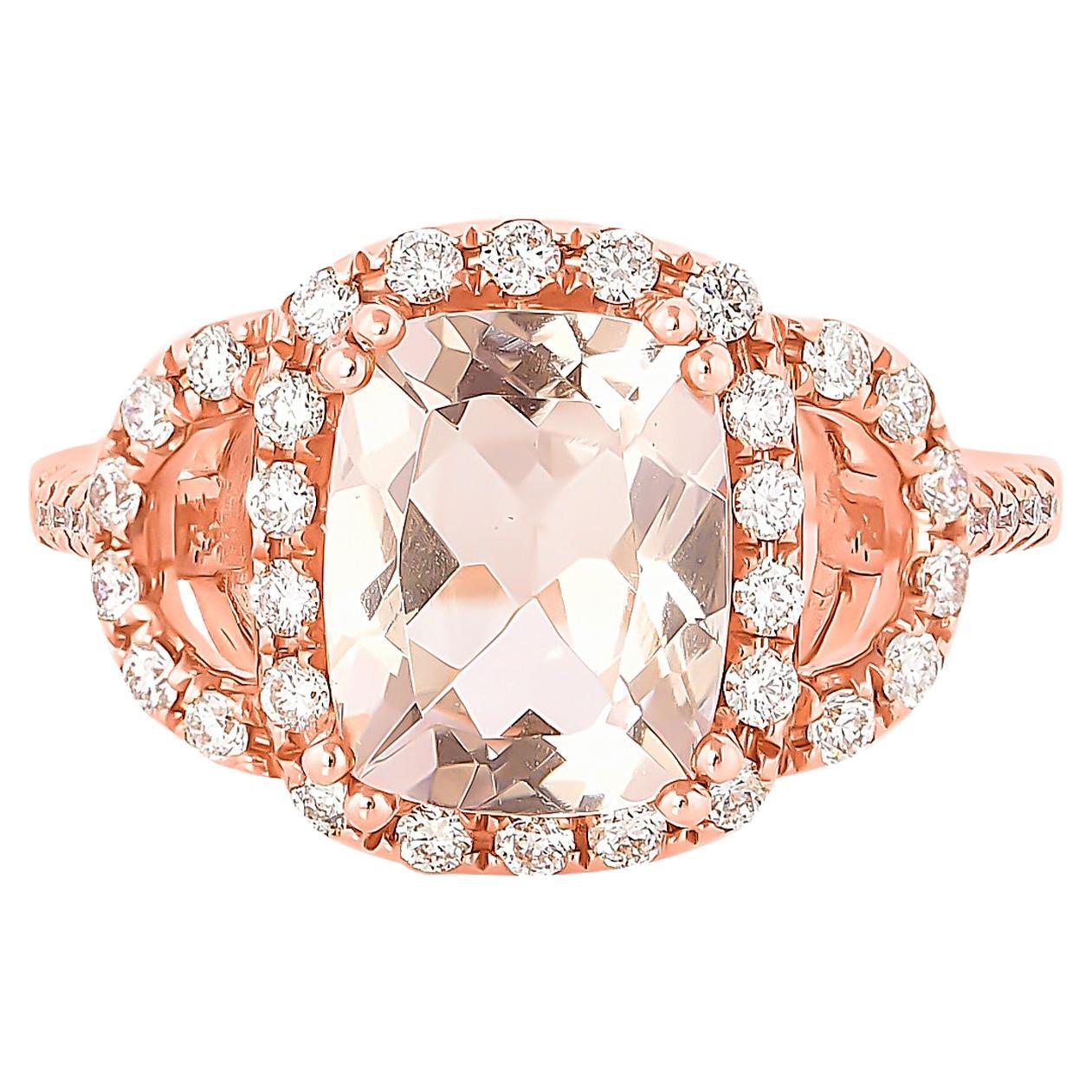 2.42 Carat Morganite and Diamond Ring in 18 Karat Rose Gold For Sale