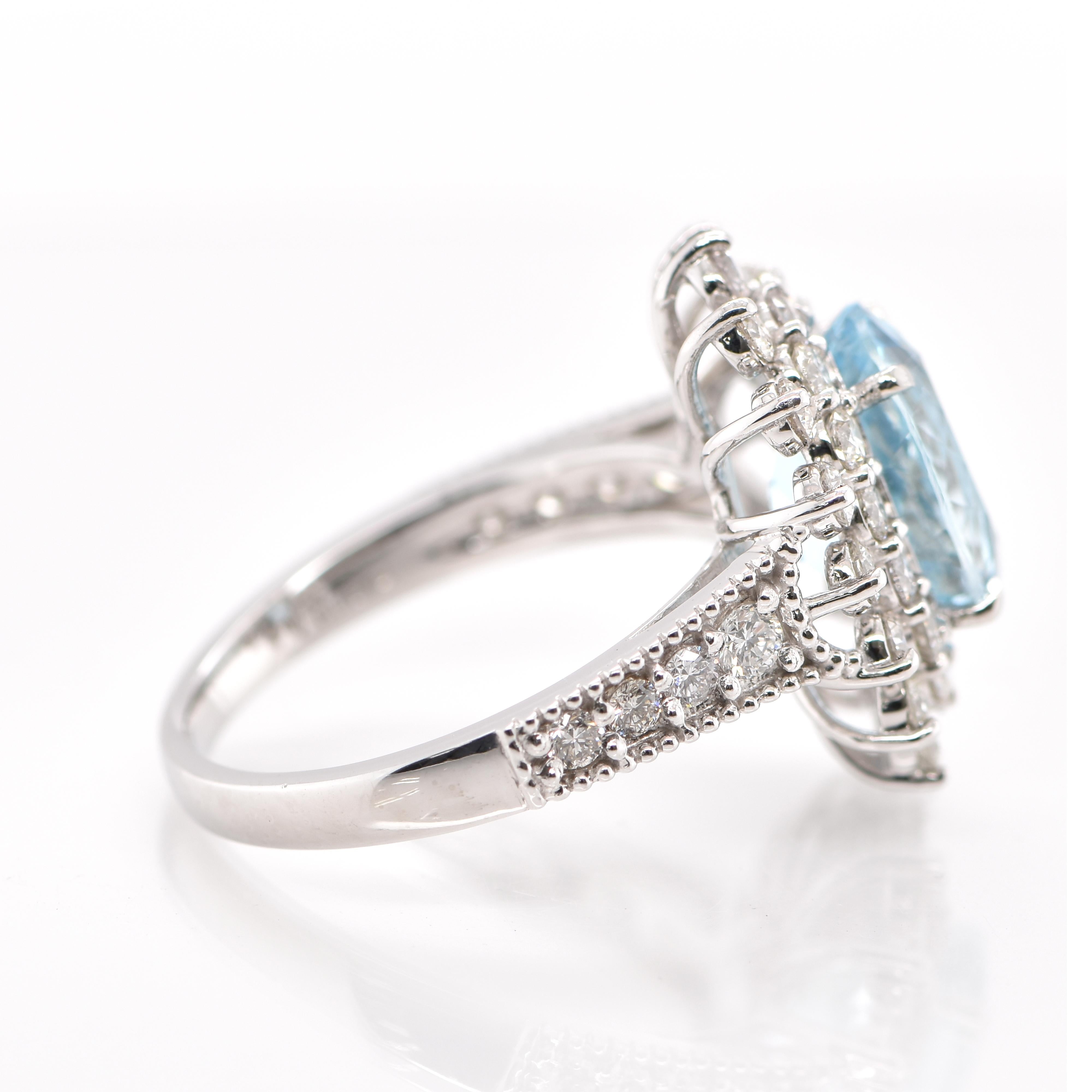 2.42 Carat Natural Aquamarine and Diamond Double Halo Ring Set in Platinum In New Condition For Sale In Tokyo, JP