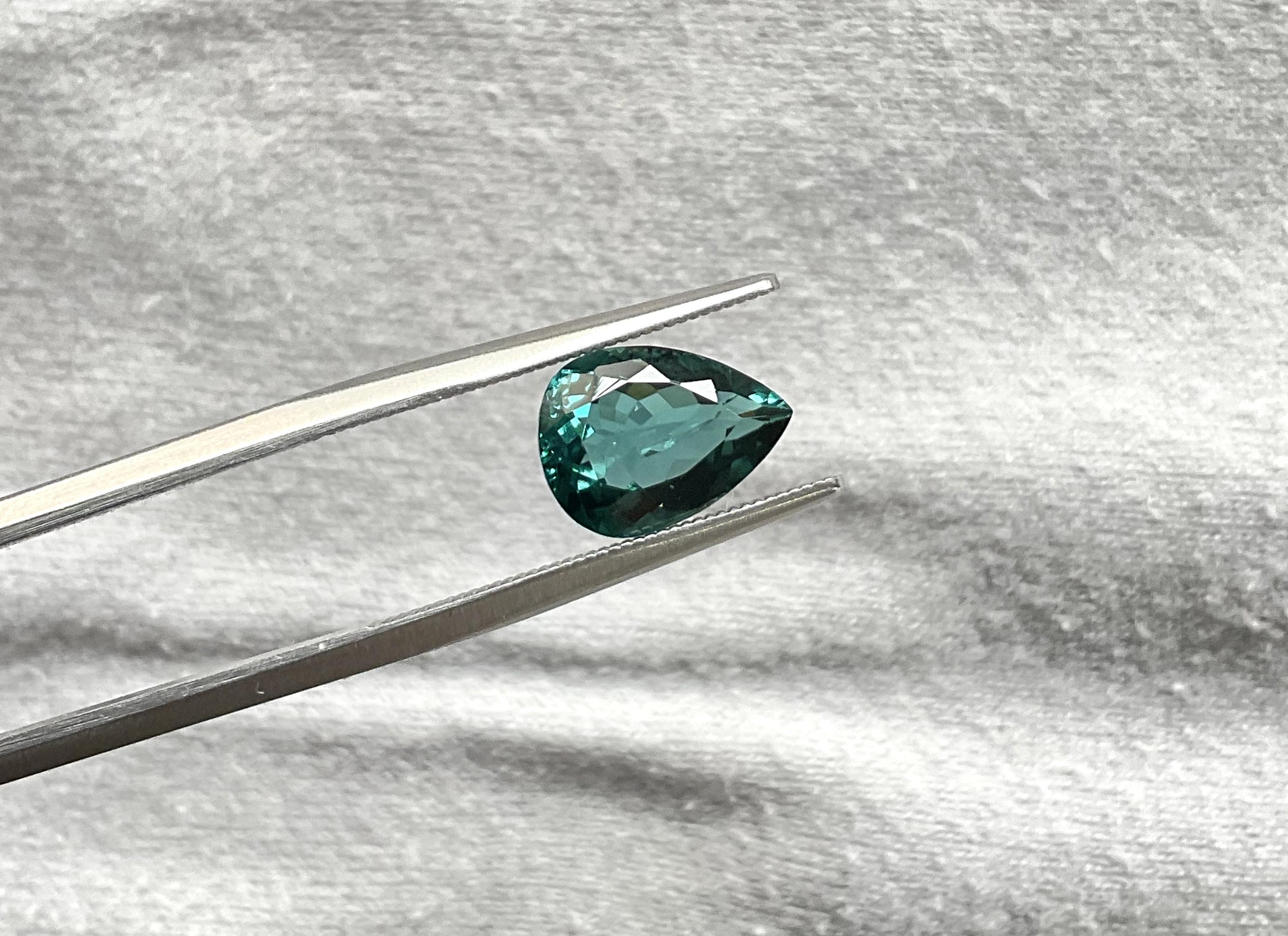2,42 Karat grünlich blauer Turmalin Birne Facettenschliff Stein Natürlicher Edelstein 1