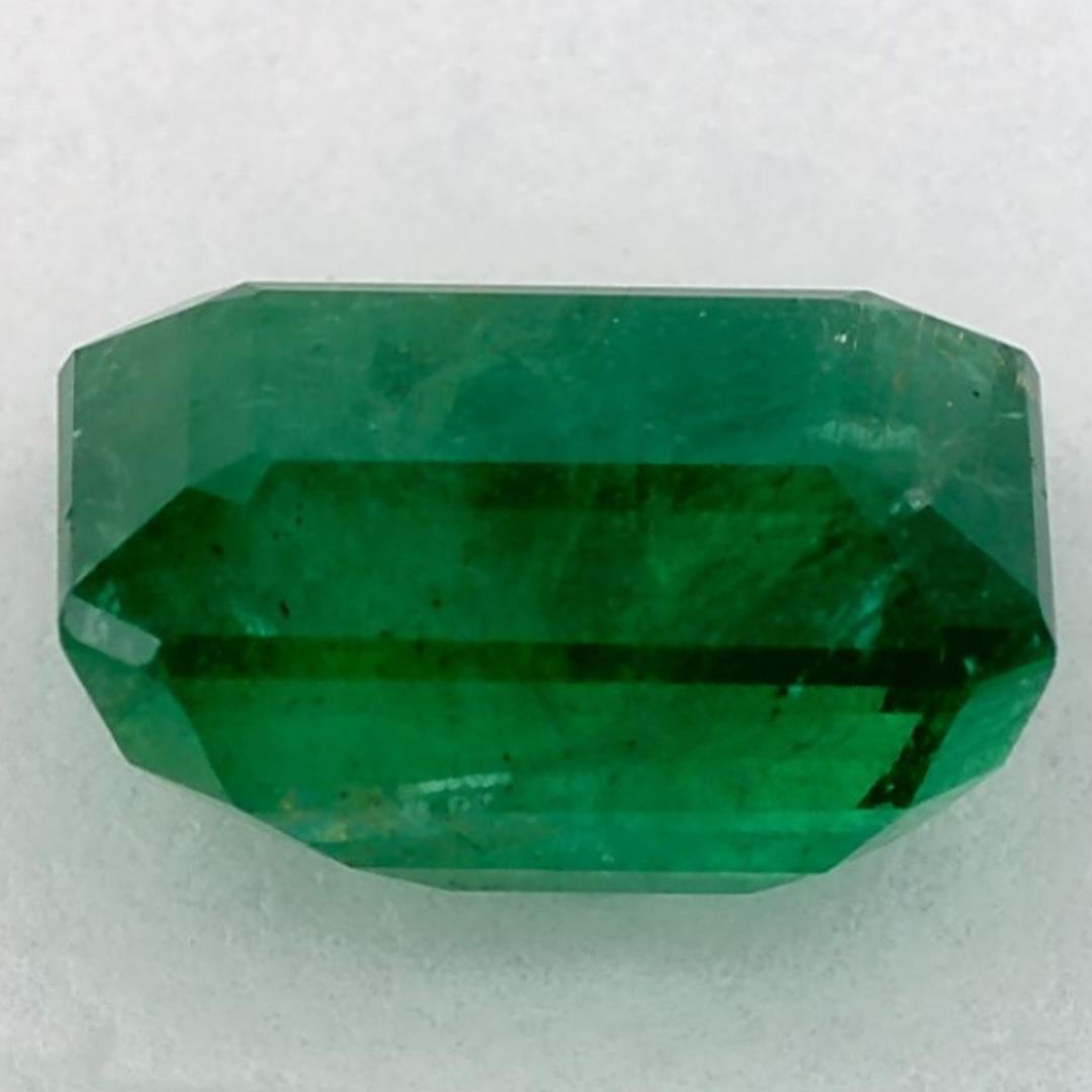 2.42 Ct Emerald Octagon Loose Gemstone In New Condition For Sale In Fort Lee, NJ