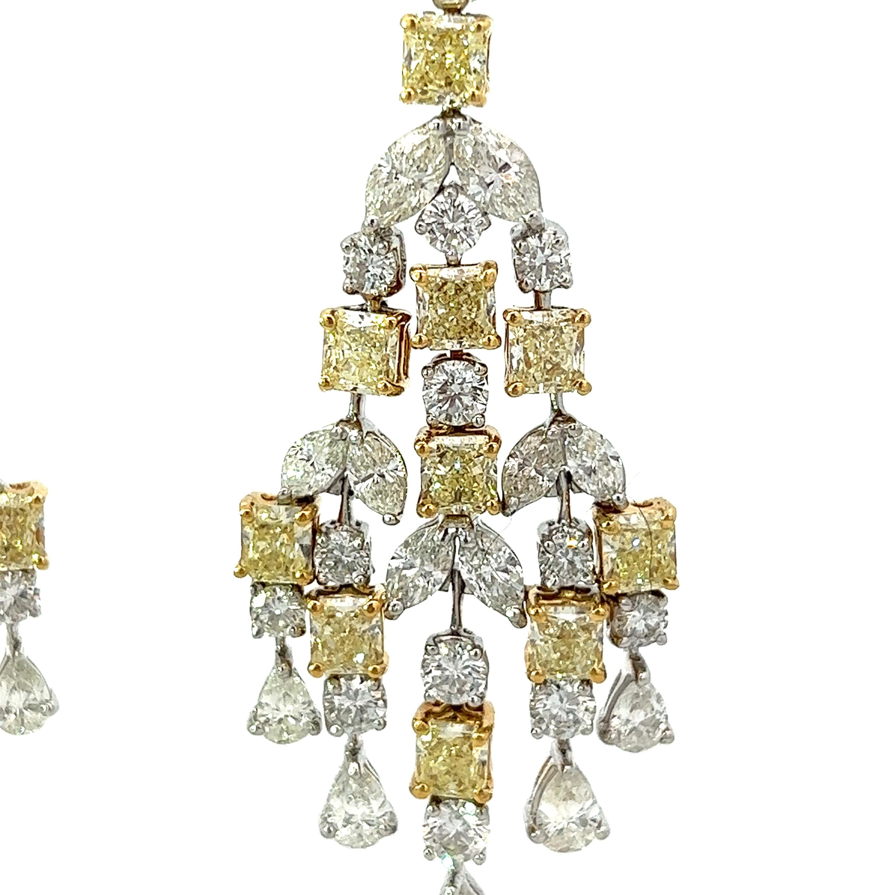 Chanedelier en diamants jaunes fantaisie 24,20 carats  STYLE BOUCLES D'OREILLES BICOLORES  en vente 1