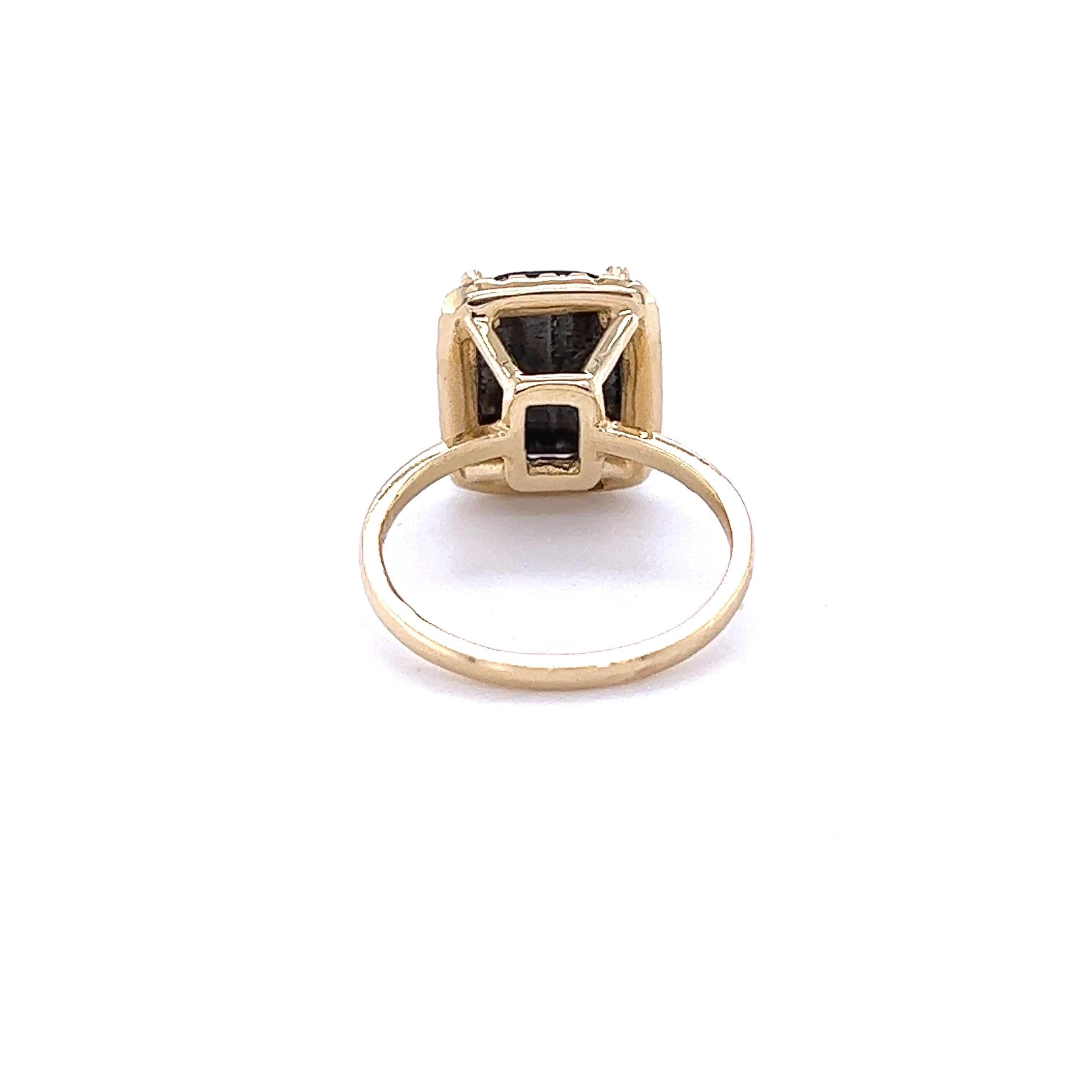 Round Cut 2.43 Carat Black Diamond White Diamond Yellow Gold Engagement Ring For Sale