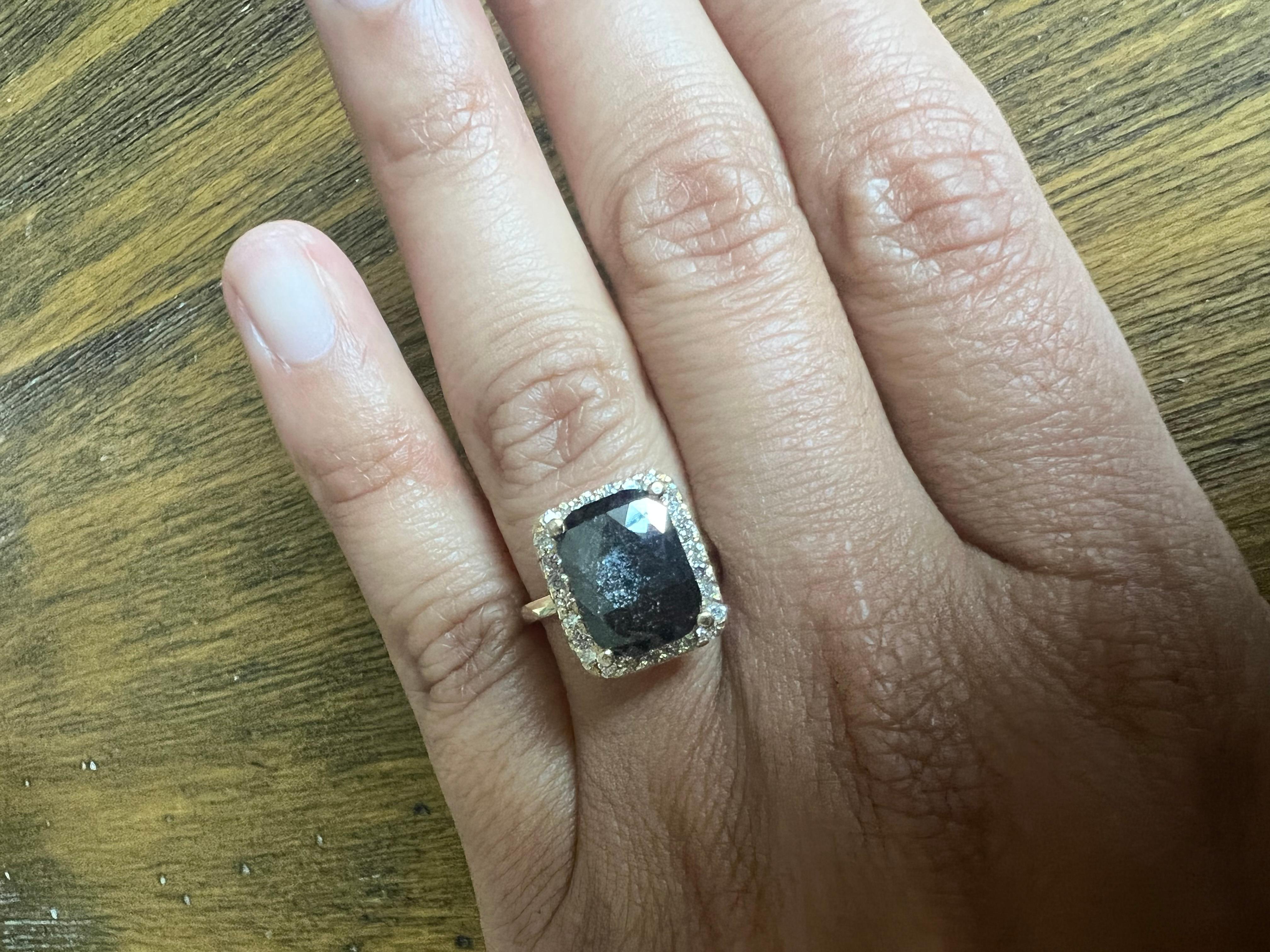 Women's 2.43 Carat Black Diamond White Diamond Yellow Gold Engagement Ring For Sale
