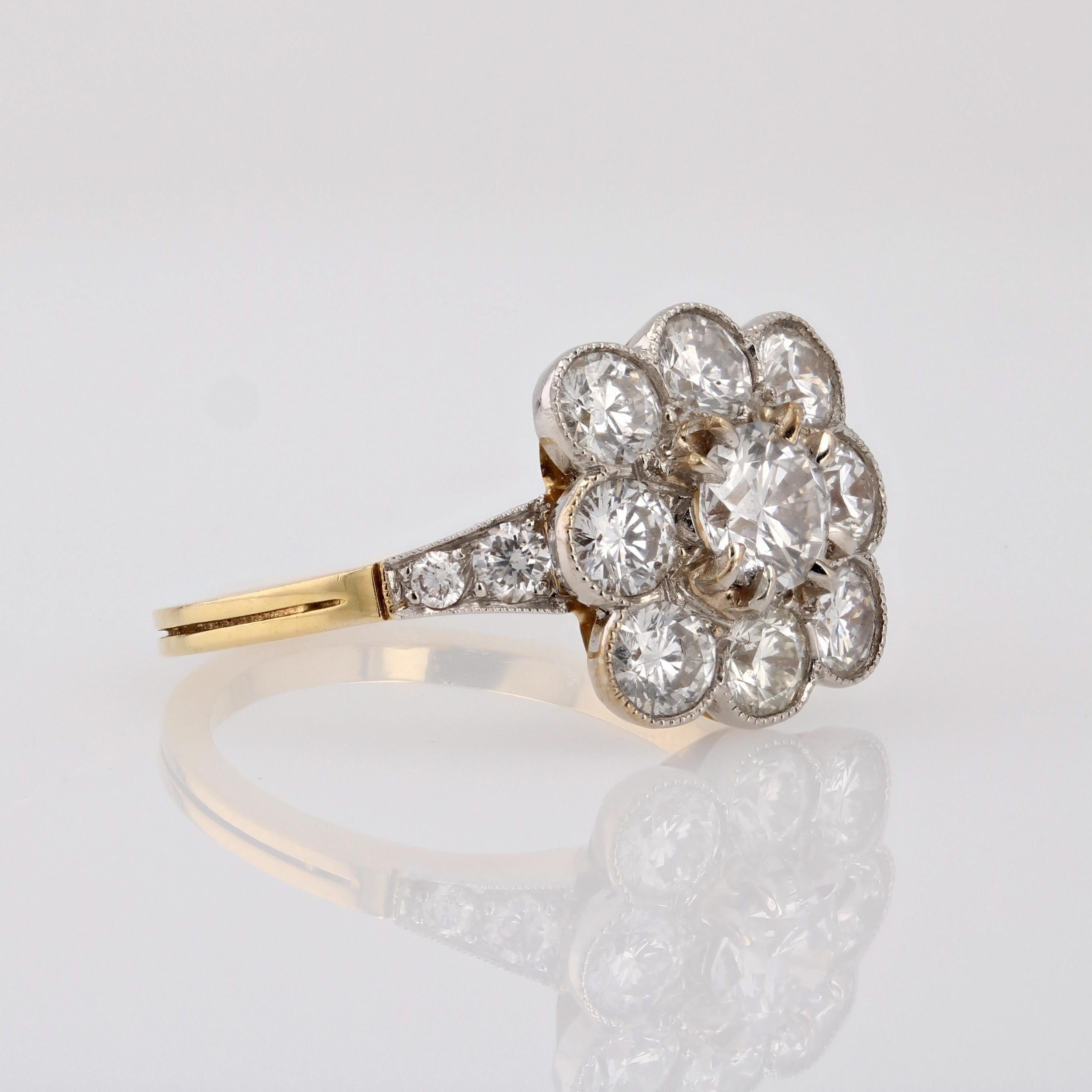 Anillo margarita de oro amarillo de 18 quilates y platino con diamante de 2,43 quilates en Nuevo estado para la venta en Poitiers, FR