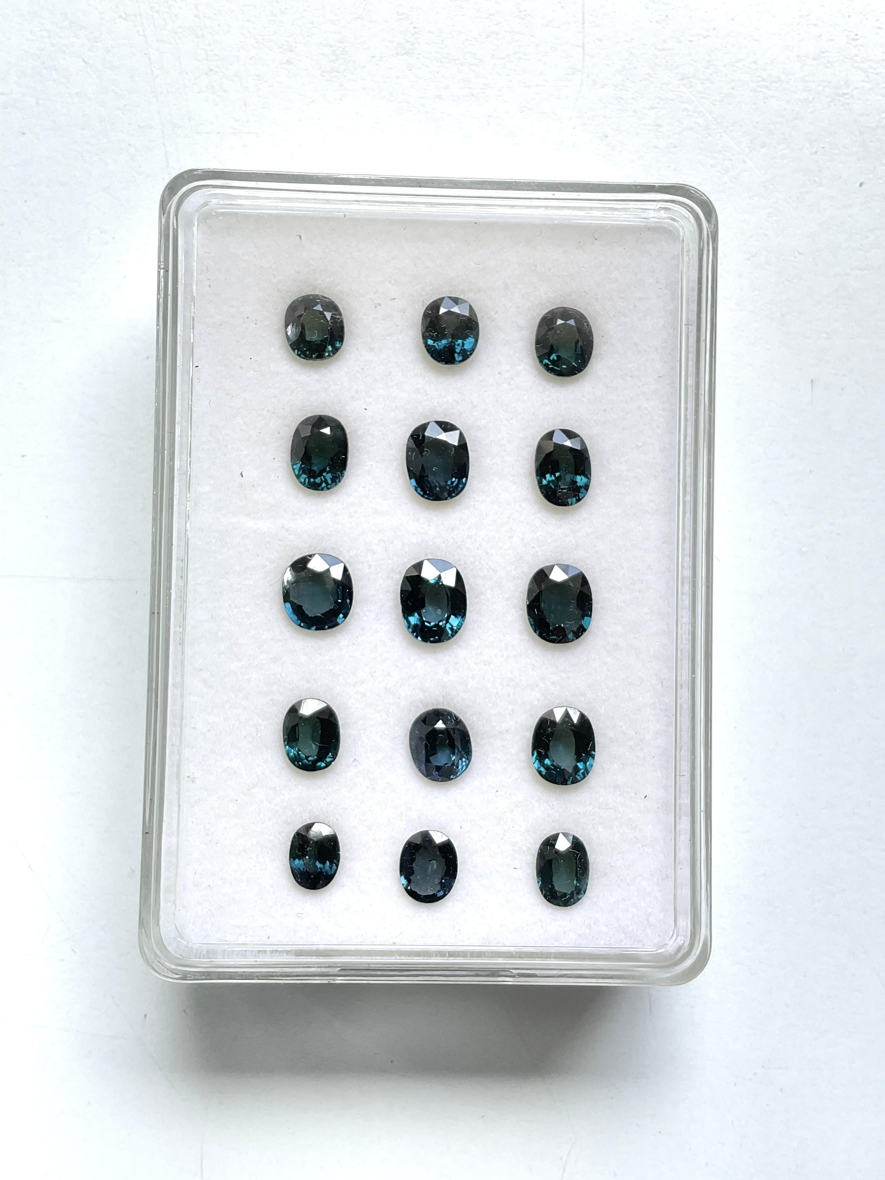 24.30 Carat Blue Spinel Tanzania Oval Faceted Natural Cut stone Fine Jewelry Gem en vente 3