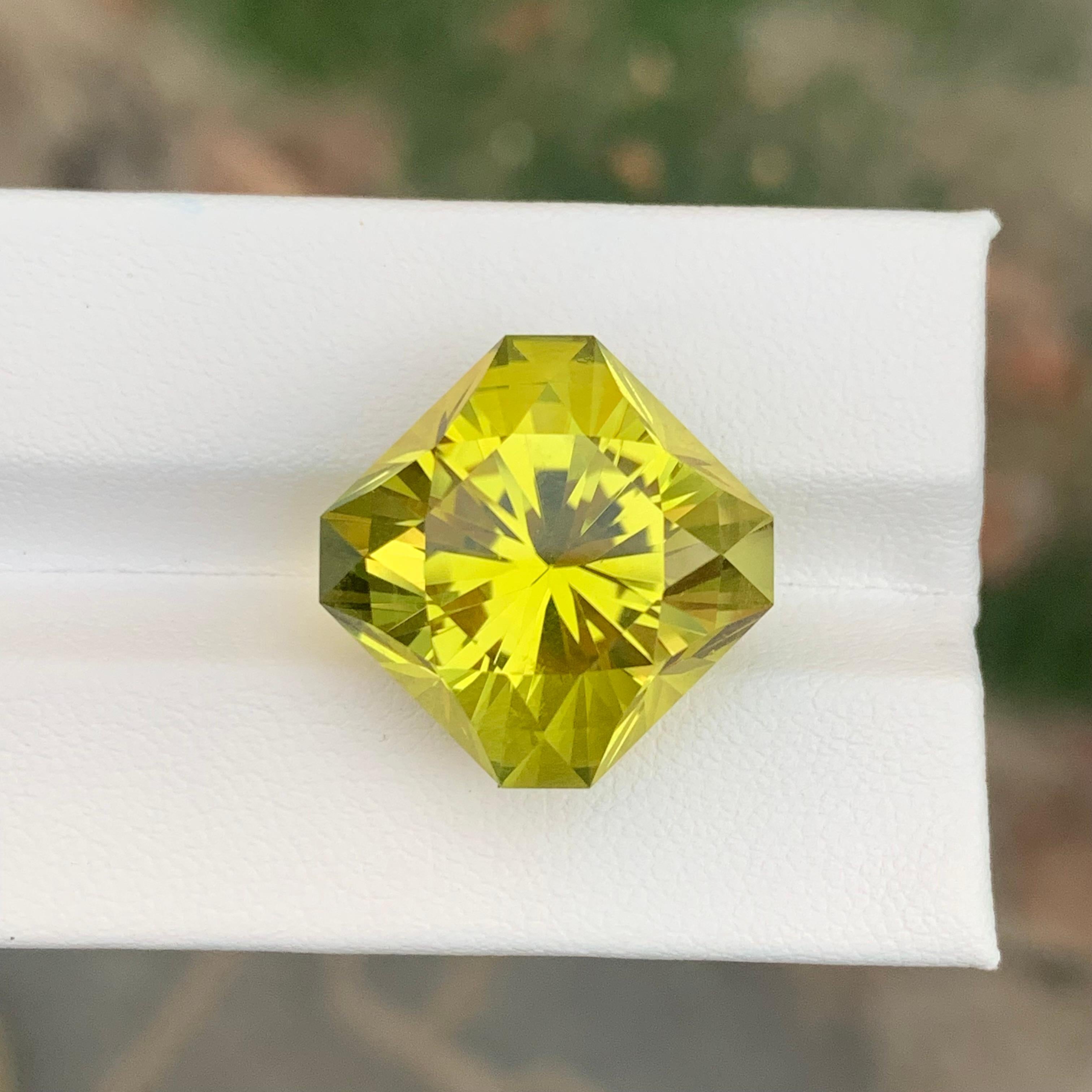 24,30 carati di pietra naturale sfusa in oro verde a forma di ottagono di quarzo limone in vendita 5