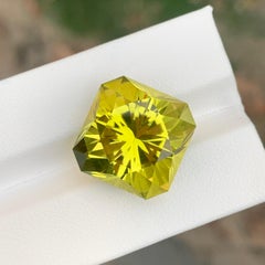 24,30 quilates de oro verde natural suelto Cuarzo limón en forma de octágono Gema
