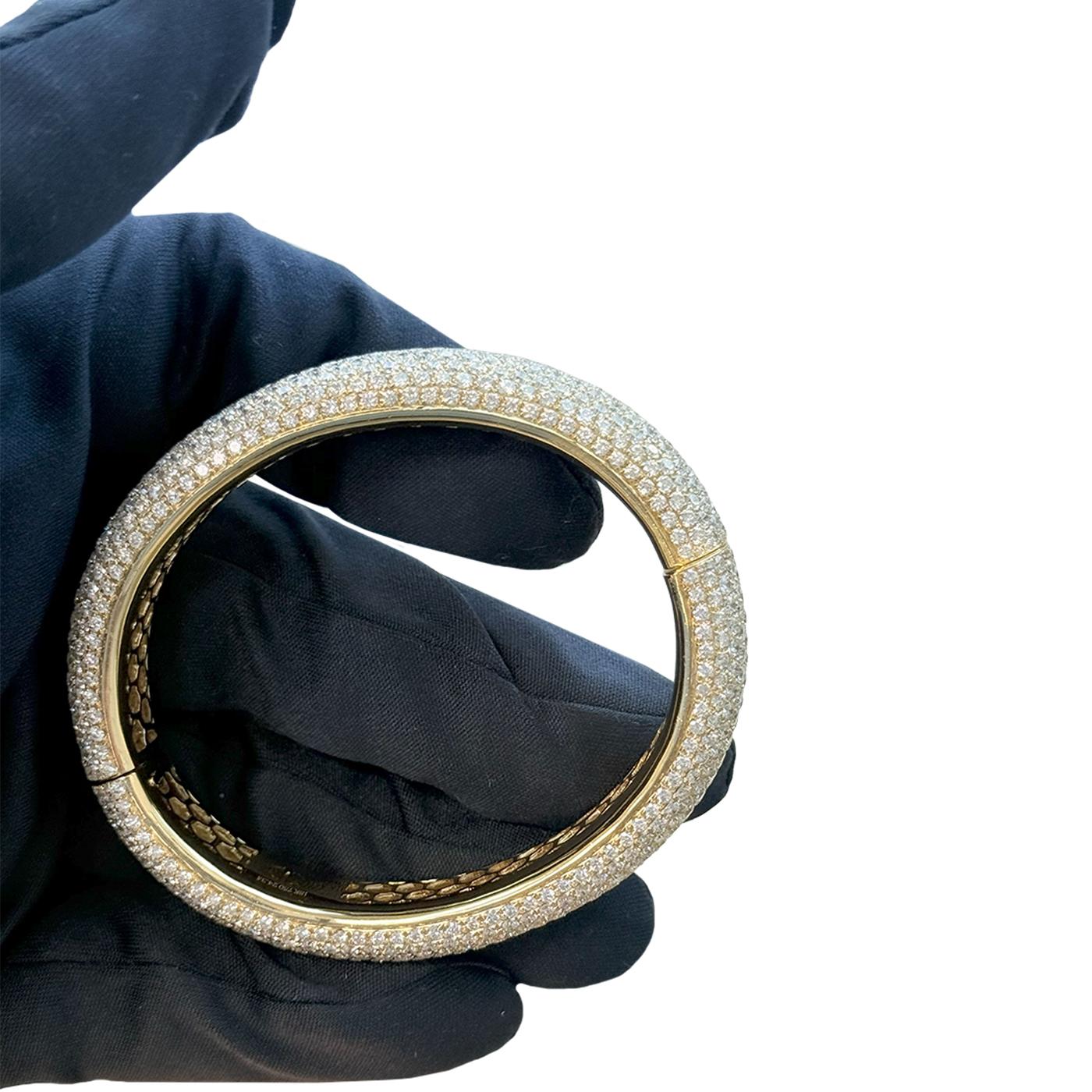24,34 carati di diamanti pavé senza difetti, bracciale in oro giallo 18 carati, purezza VVS, colore E-F. in vendita 8