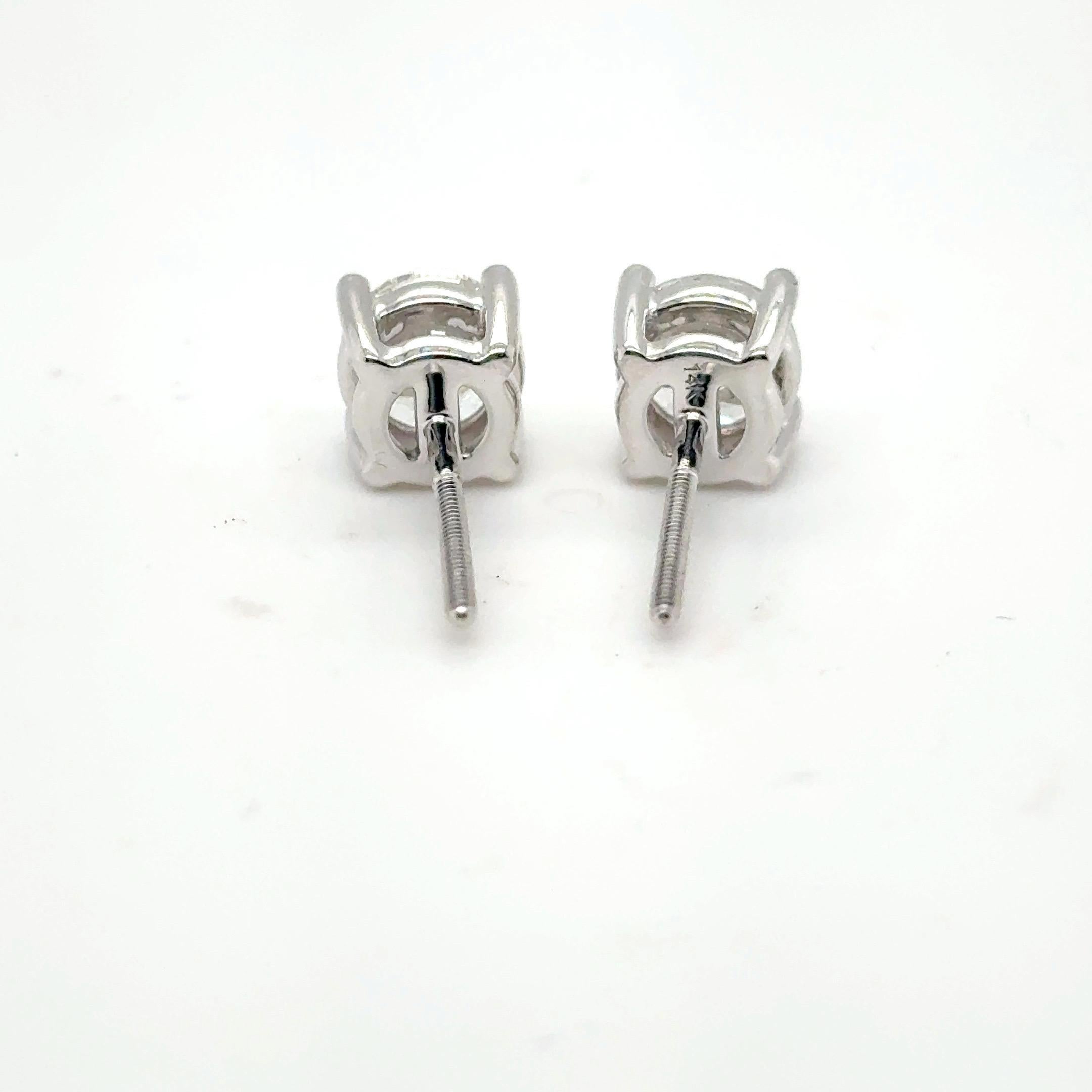 Boucles d'oreilles en diamant solitaire de 2,44 carats à taille brillante Pour femmes en vente