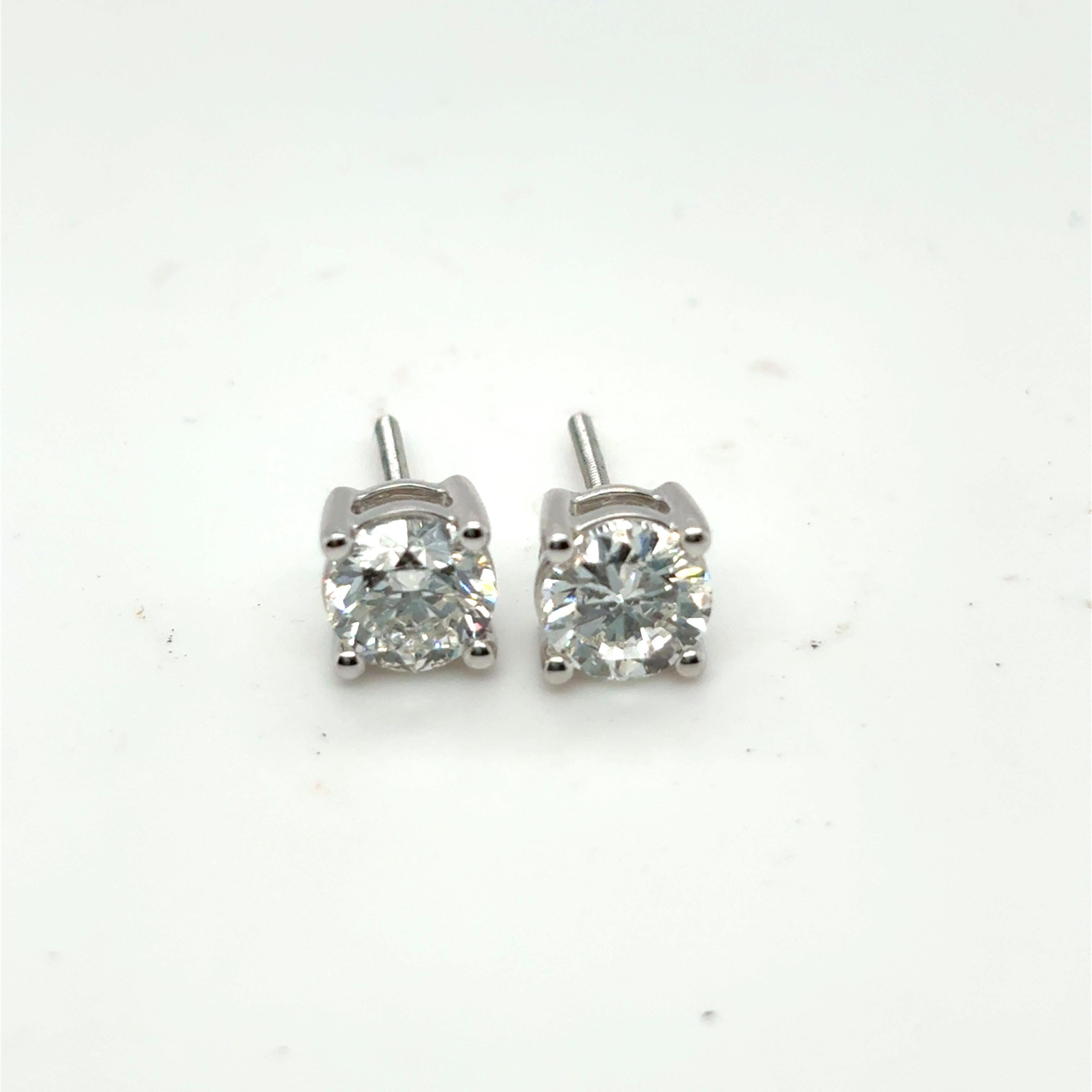 Boucles d'oreilles en diamant solitaire de 2,44 carats à taille brillante en vente 3