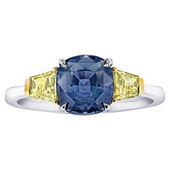 Bague en platine et or 18 carats avec saphir bleu verdâtre coussin de 2,44 carats et diamants