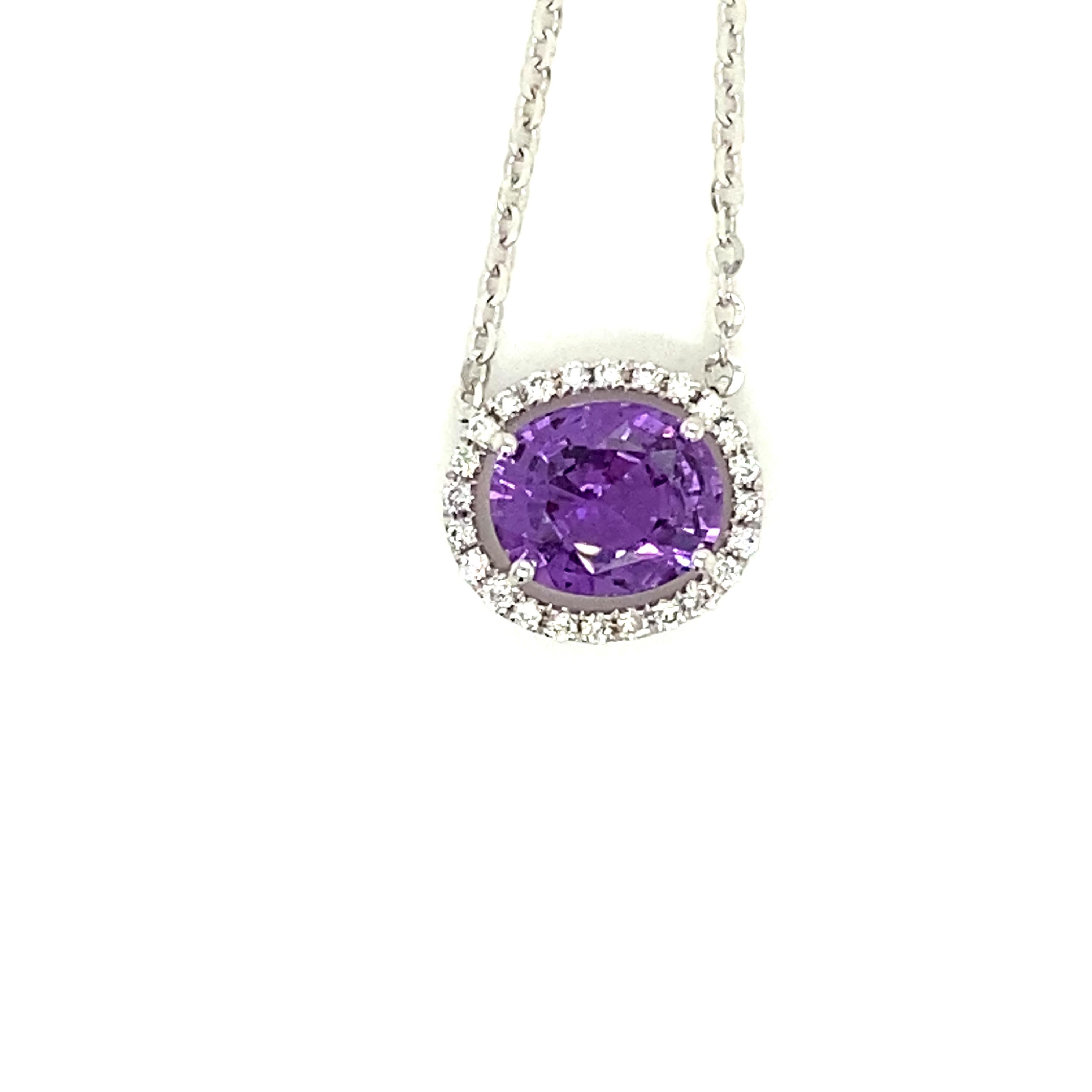 Taille ovale Collier avec pendentif en saphir violet et diamant de 2,44 carats en vente