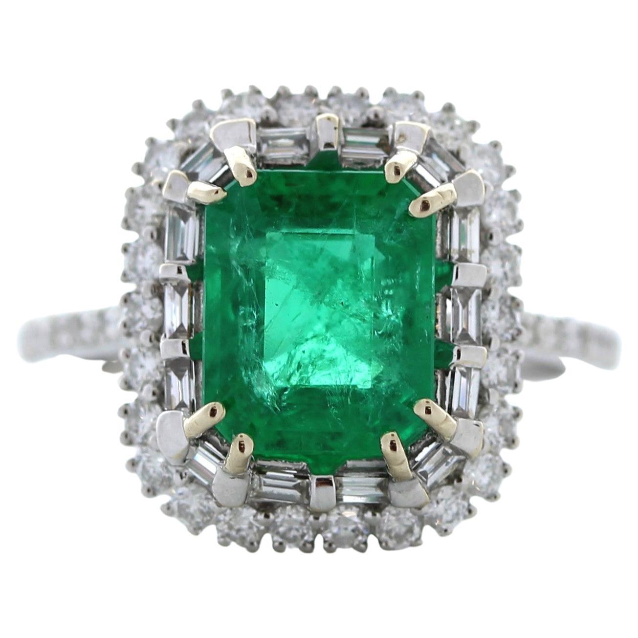 2.44 Carat Weight Green Emerald & Round Diamond Fashion Ring in 18k White Gold 