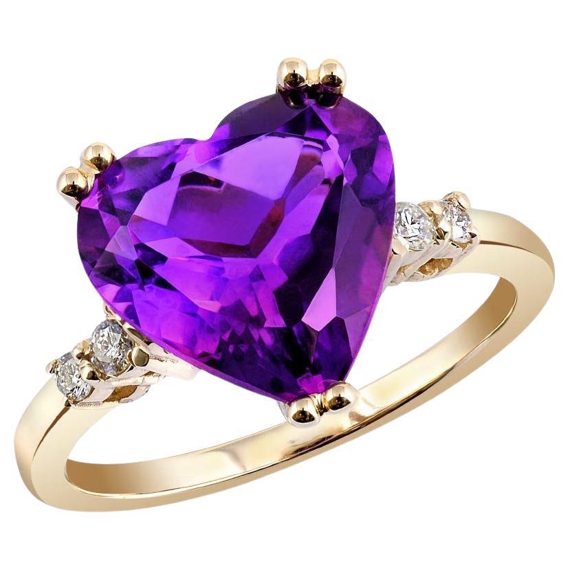 2.44 Carats Amethyst Diamonds set in 14K Yellow Gold Ring For Sale