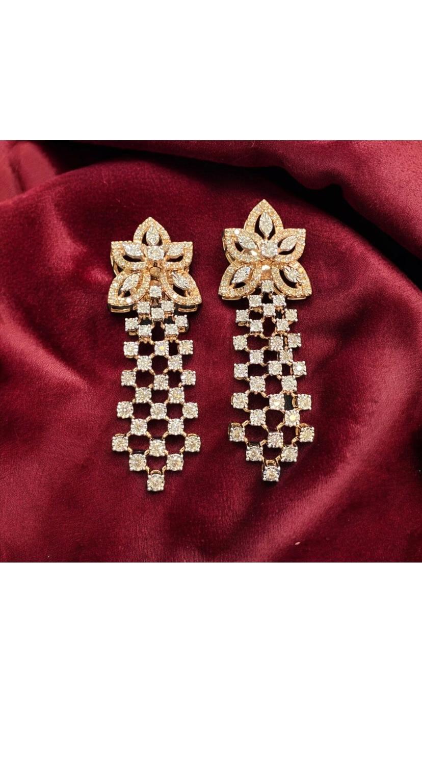 2,44 Karat natürliche Diamanten Gold Blumen-Ohrringe im Angebot 6