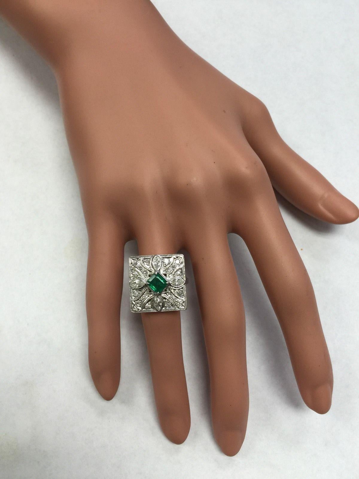 2,44 Karat natürlicher Smaragd und VS Diamant 14 Karat massiver Weißgold Ring im Angebot 5