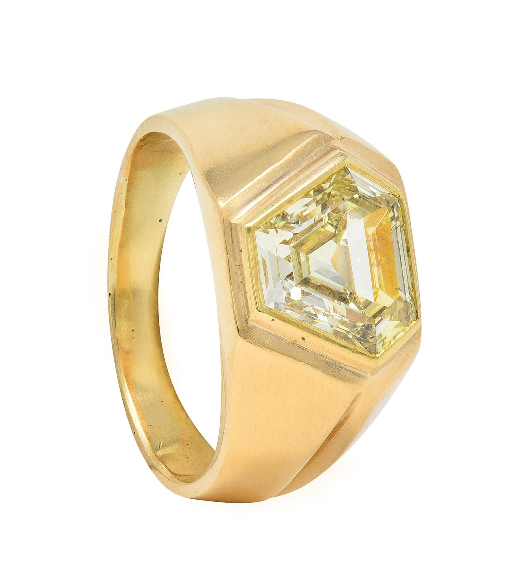 2.44 CTW Hexagonal Fancy Yellow Diamond 14 Karat Gold Vintage Unisex Ring GIA For Sale 6