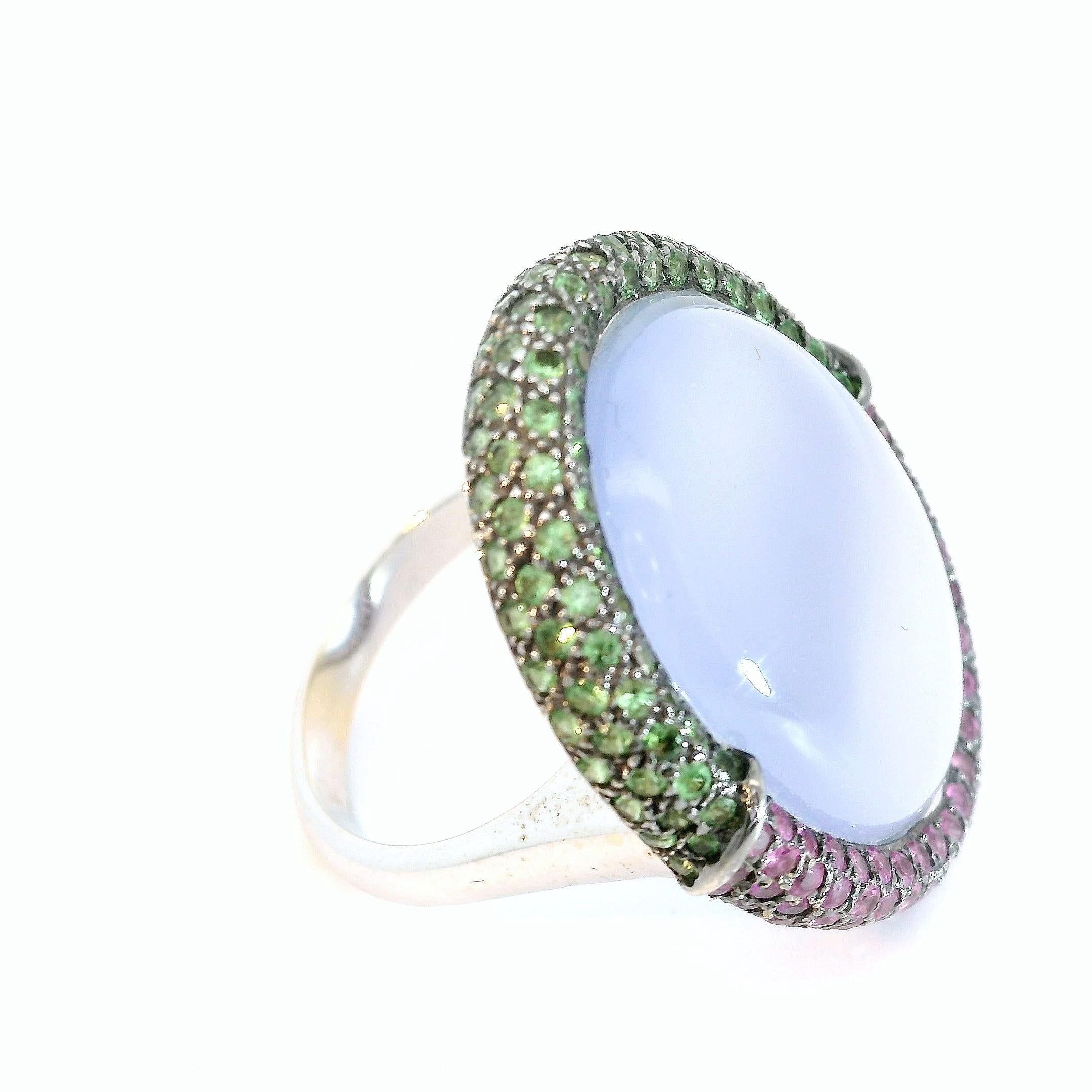 24.47 Carat Medallion Cabochon Chalcedony Ring Pink Sapphire and Tsavorite Halo In New Condition For Sale In Hong Kong, HK