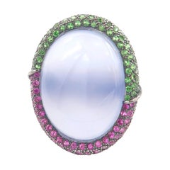 24.47 Carat Medallion Oval Cabochon Chalcedony Pink Sapphire Tsavorite Gold Ring 24.47 Carat Medallion Oval Cabochon Chalcedony Pink Sapphire Tsavorite Gold Ring