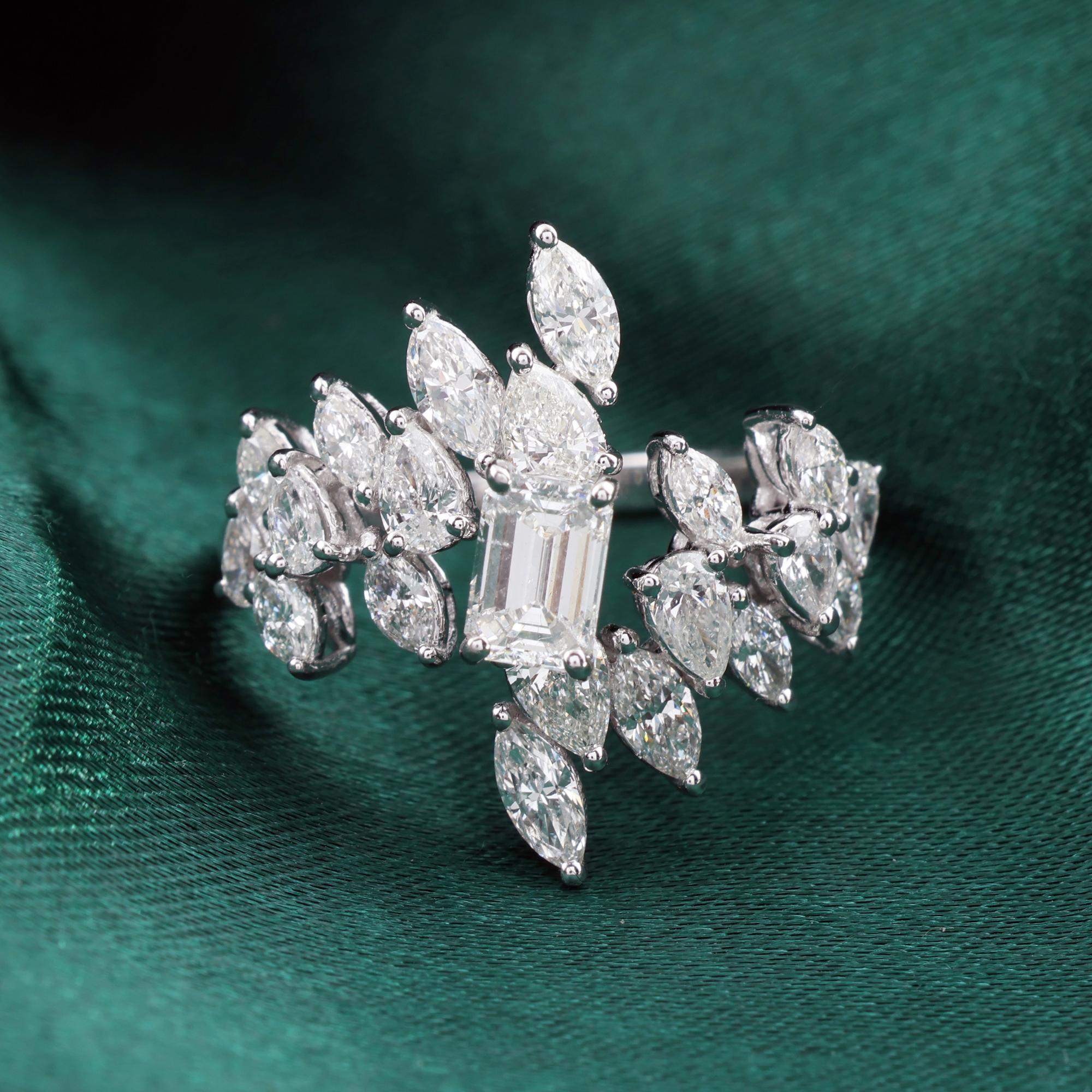 Im Angebot: 2.44Ct Emerald Cut Diamond Statement Floral Cluster Ring 18K White Gold Jewelry () 3