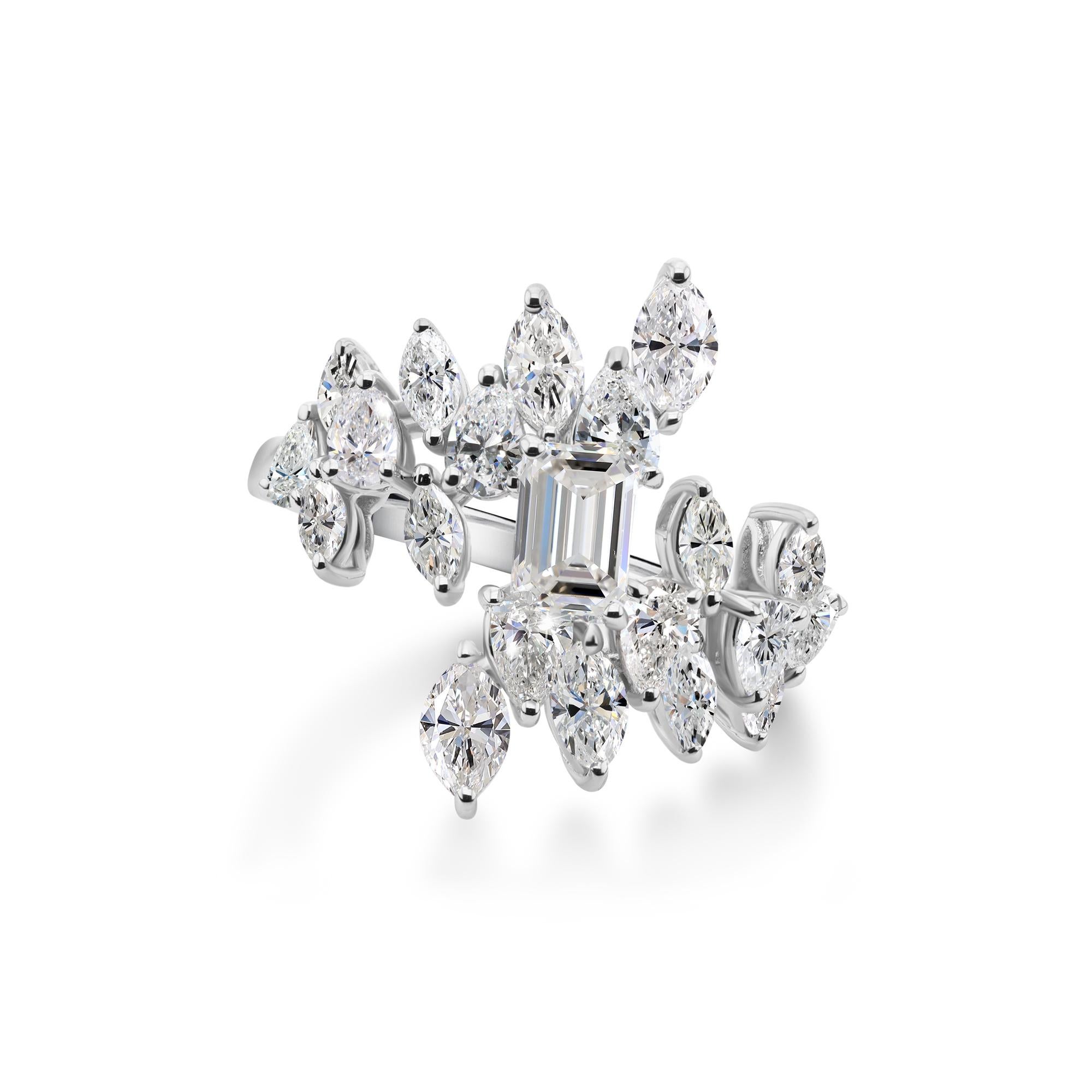Im Angebot: 2.44Ct Emerald Cut Diamond Statement Floral Cluster Ring 18K White Gold Jewelry () 8
