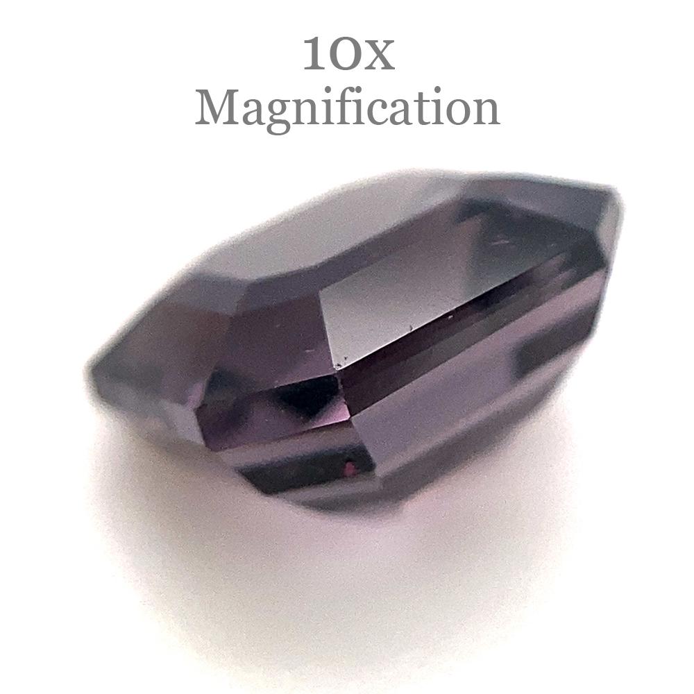 Descrizione:

Tipo di gemma: Spinello
Numero di pietre: 1
Peso: 2.44 carati
Misure: 7,68 x 7,01 x 4,76 mm
Forma: Taglio ottagonale/smeraldo
Stile di taglio Corona: Taglio a gradini
Padiglione Stile di Taglio: Taglio a gradini
Trasparenza: