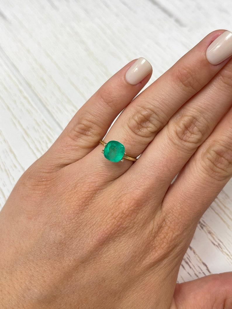2.45 Carat 8.6x8.4 Green Colombian Emerald - Cushion Cut Genuine Gem May For Sale 1
