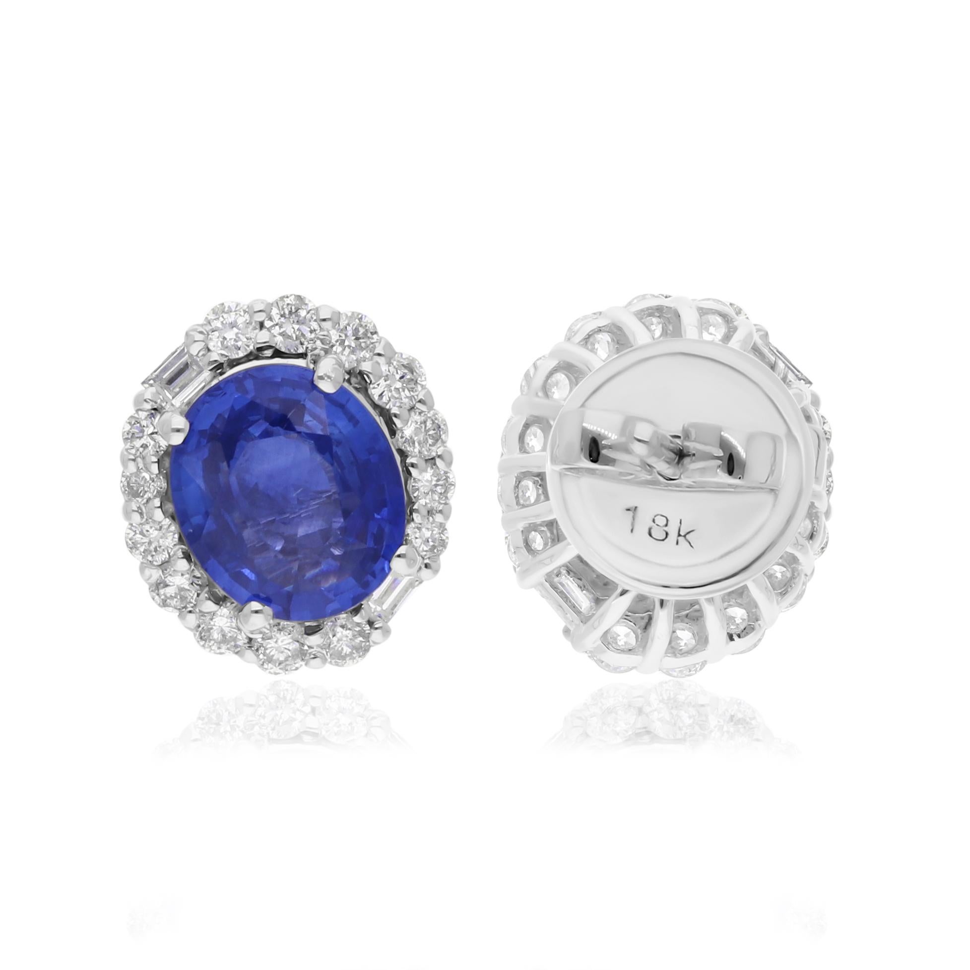 Coulées dans de l'or 14 carats, ces boucles d'oreilles exquises sont serties d'un saphir bleu de 2,45 carats et de diamants étincelants de 0,45 carat.

Suivez la vitrine de Spectrum Jewels pour découvrir la dernière collection et les pièces
