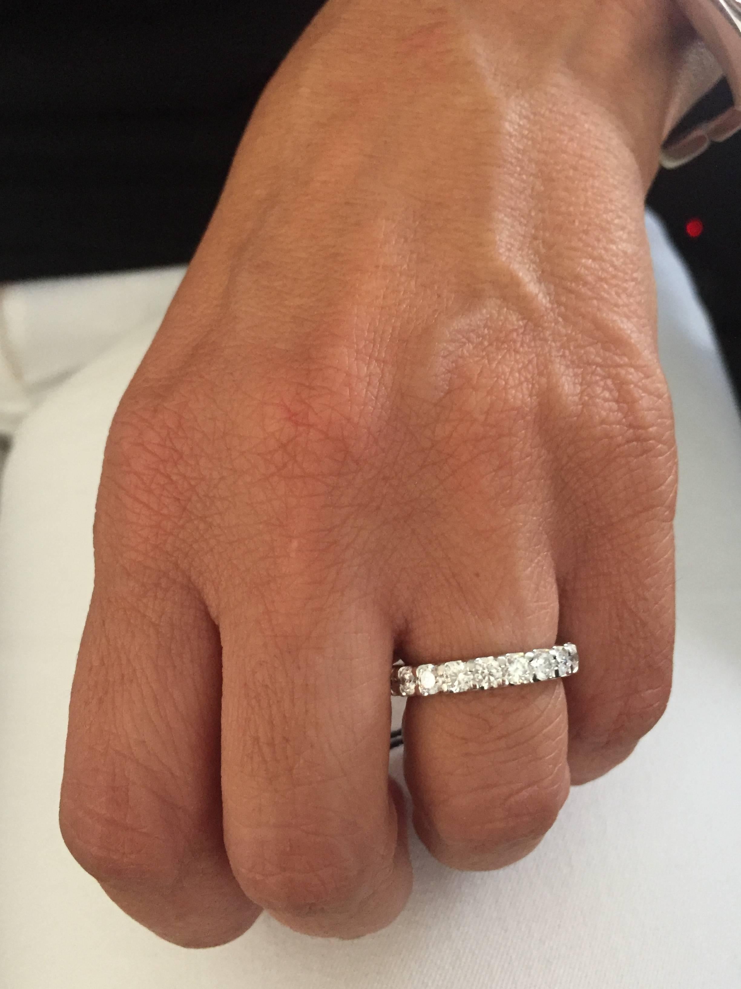 Anillo Eternidad Diamante 2,45 Quilates 14K en Nuevo estado para la venta en Great Neck, NY