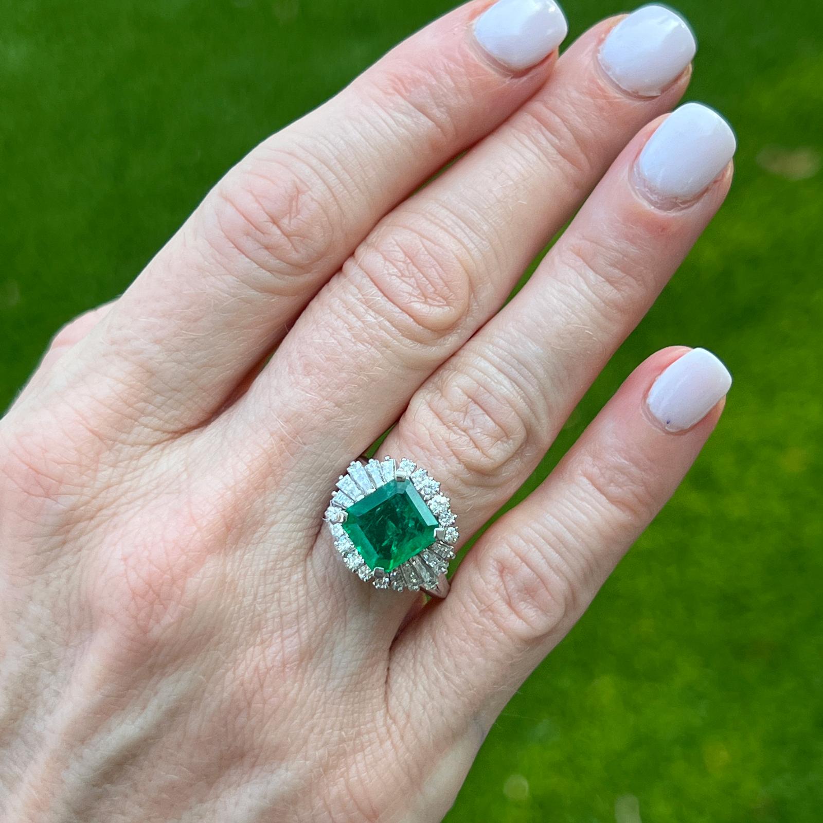 Modern 2.45 Carat Emerald Diamond Platinum Ballerina Cocktail Ring