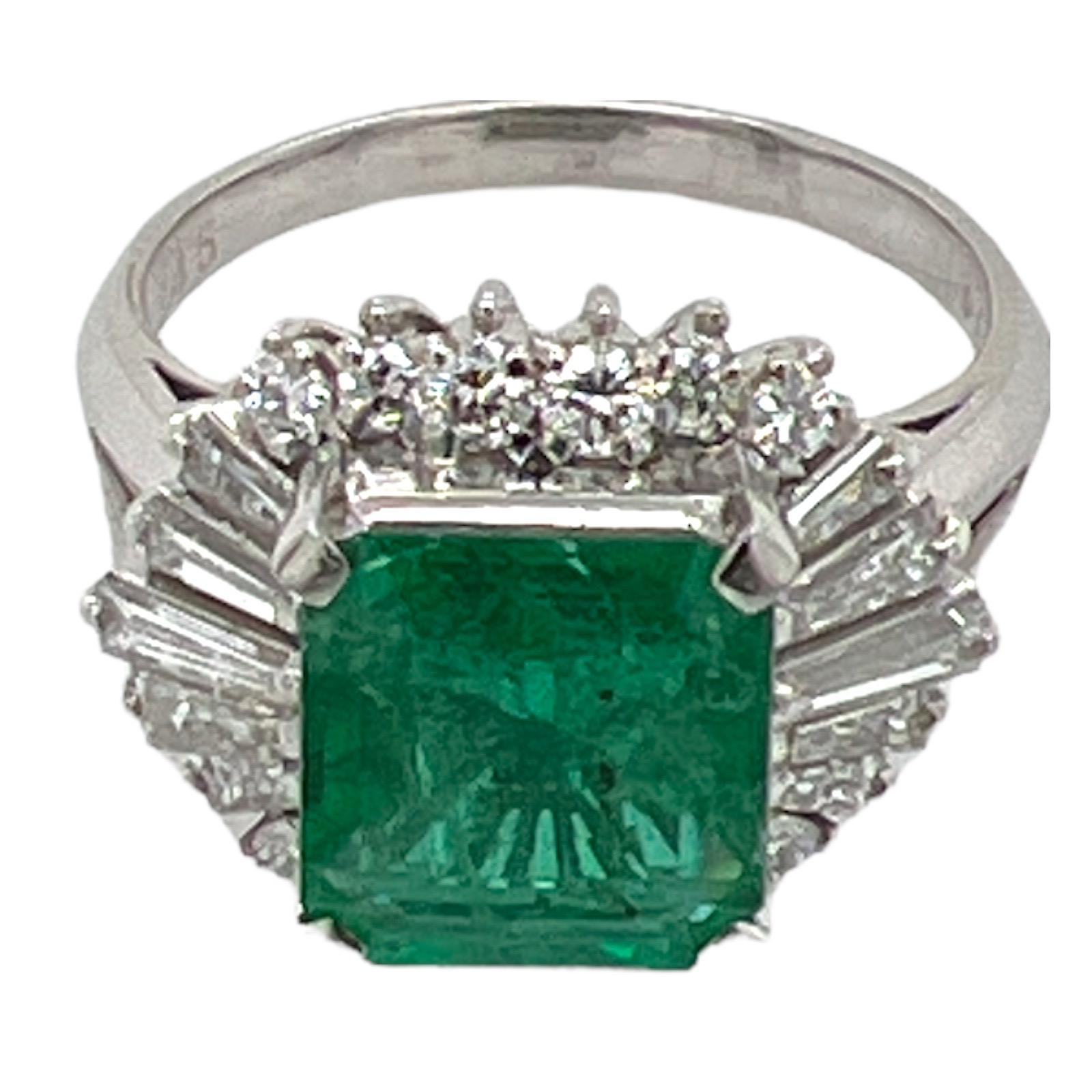 2.45 Carat Emerald Diamond Platinum Ballerina Cocktail Ring In New Condition In Boca Raton, FL