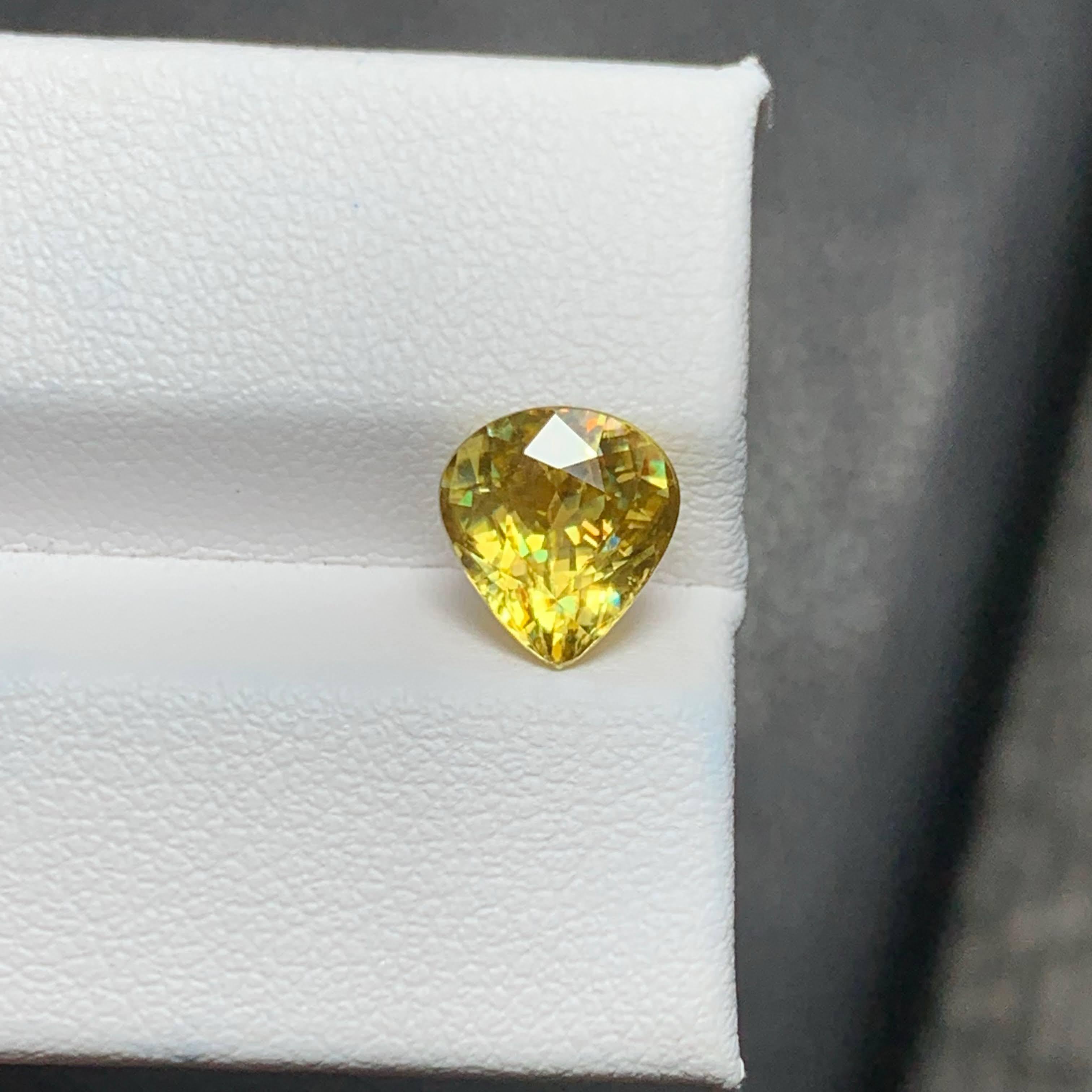Poids 2,45 carats
Dimensions 8,8x8x5,3mm
Traitement Aucun
Origine Madagascar
Clarté VVS  
Forme Coupe Poire
NA



Cette pierre précieuse naturelle de 2,45 carats en forme de poire est d'une beauté éclatante et présente une teinte jaune-vert vibrante