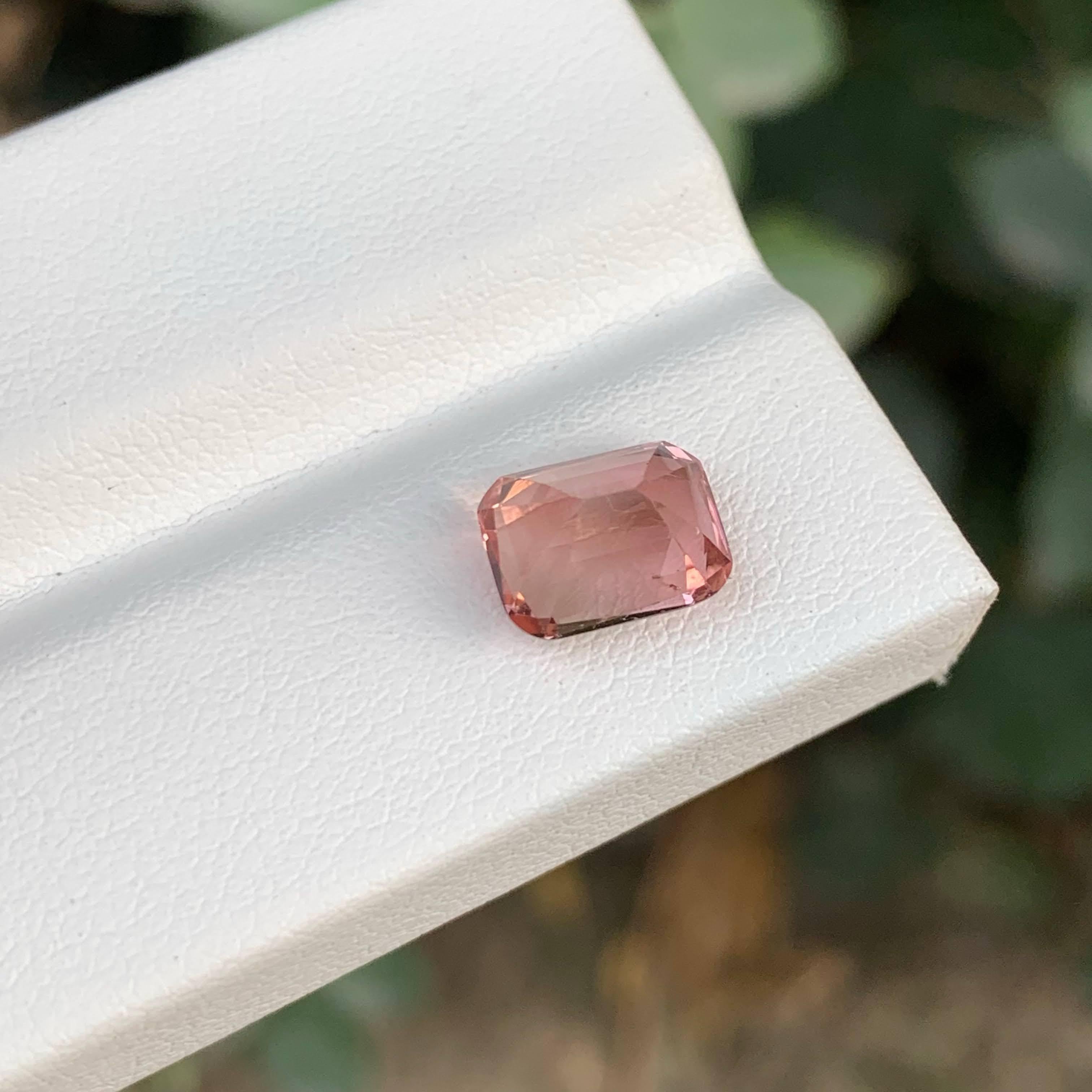 Moderne 2.45 Carat Loose Pink Tourmaline Stone Cushion Cut Natural Afghan Gemstone en vente