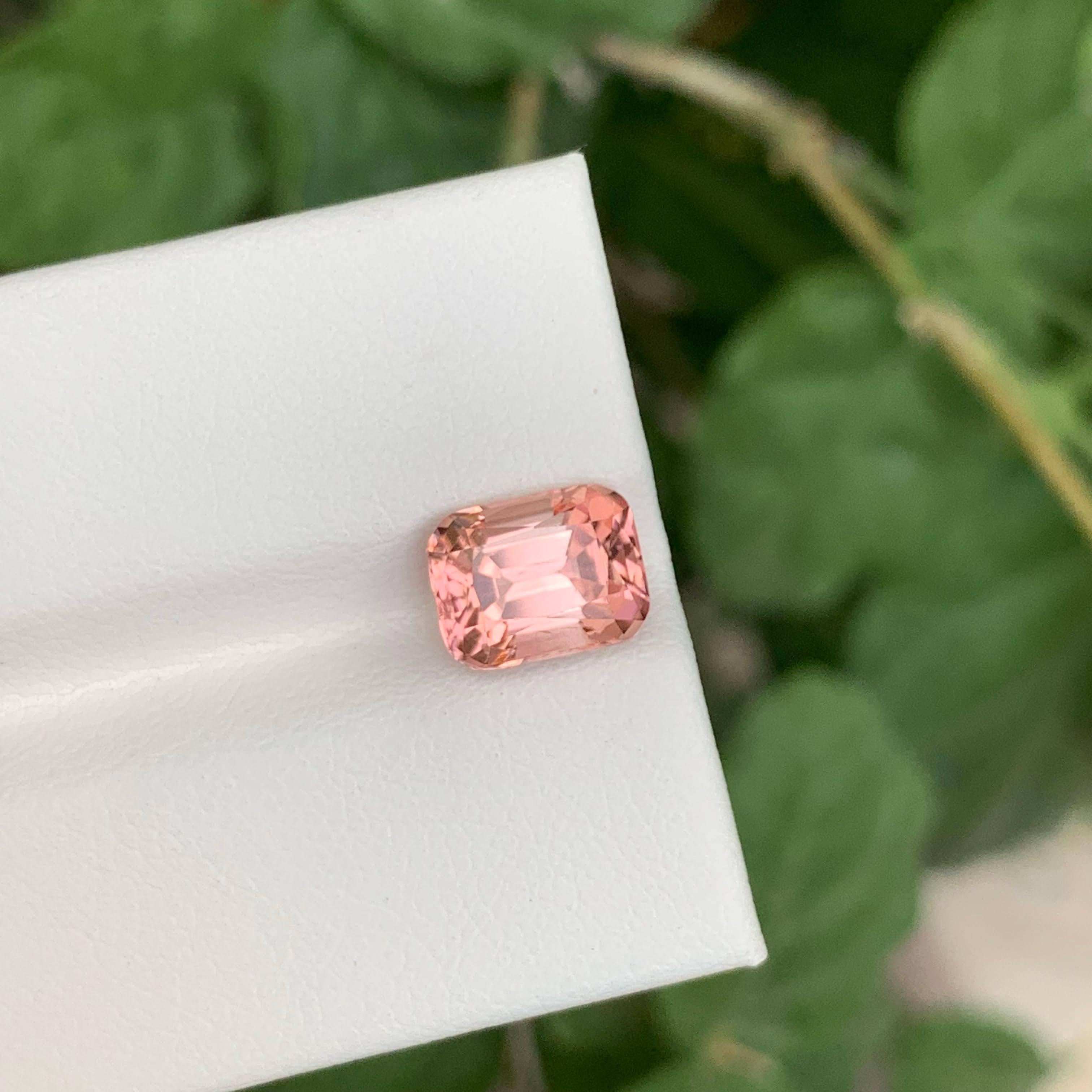 Taille coussin 2.45 Carat Loose Pink Tourmaline Stone Cushion Cut Natural Afghan Gemstone en vente
