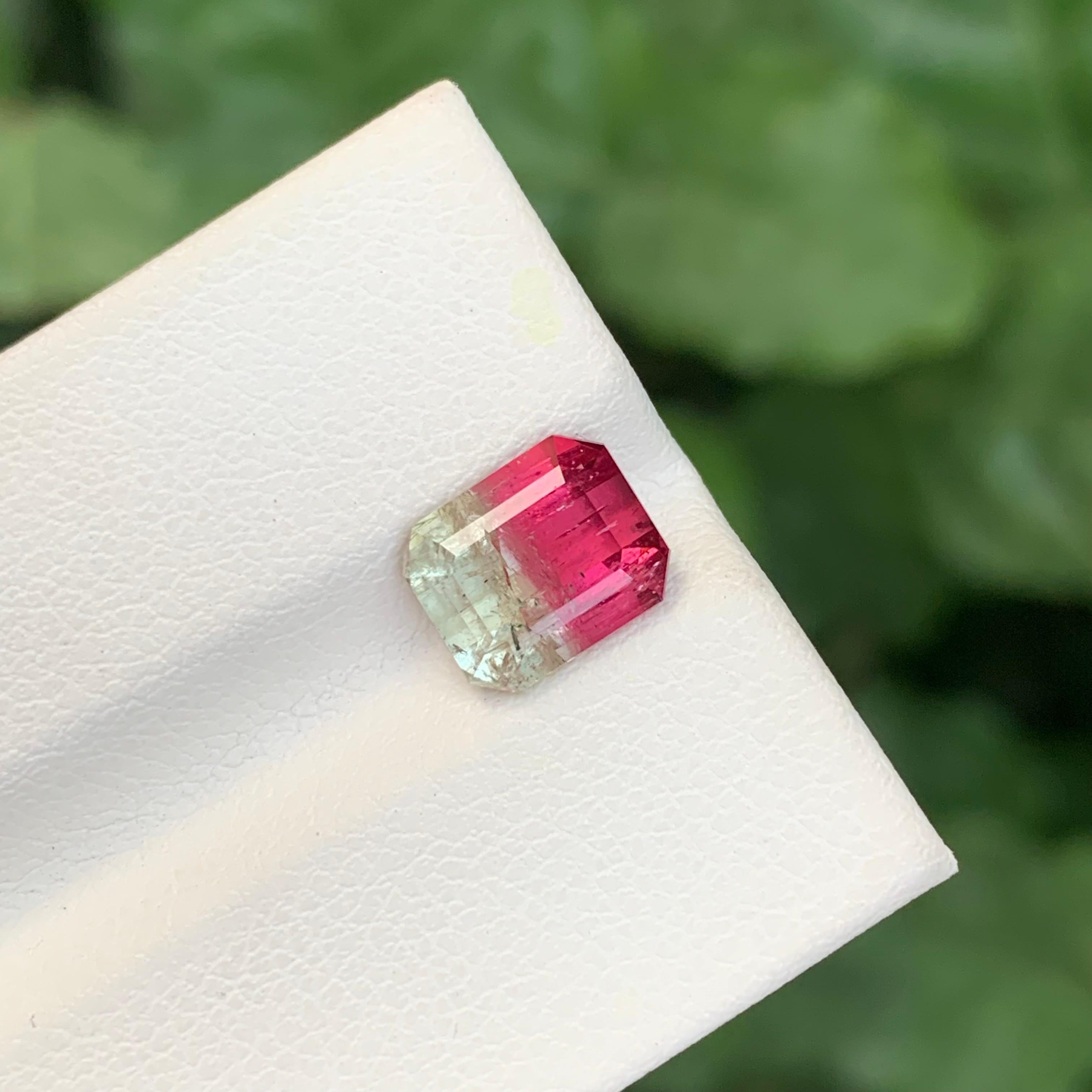 2.45 Karat natürlicher loser zweifarbiger Turmalin in Smaragdform Edelstein im Angebot 5