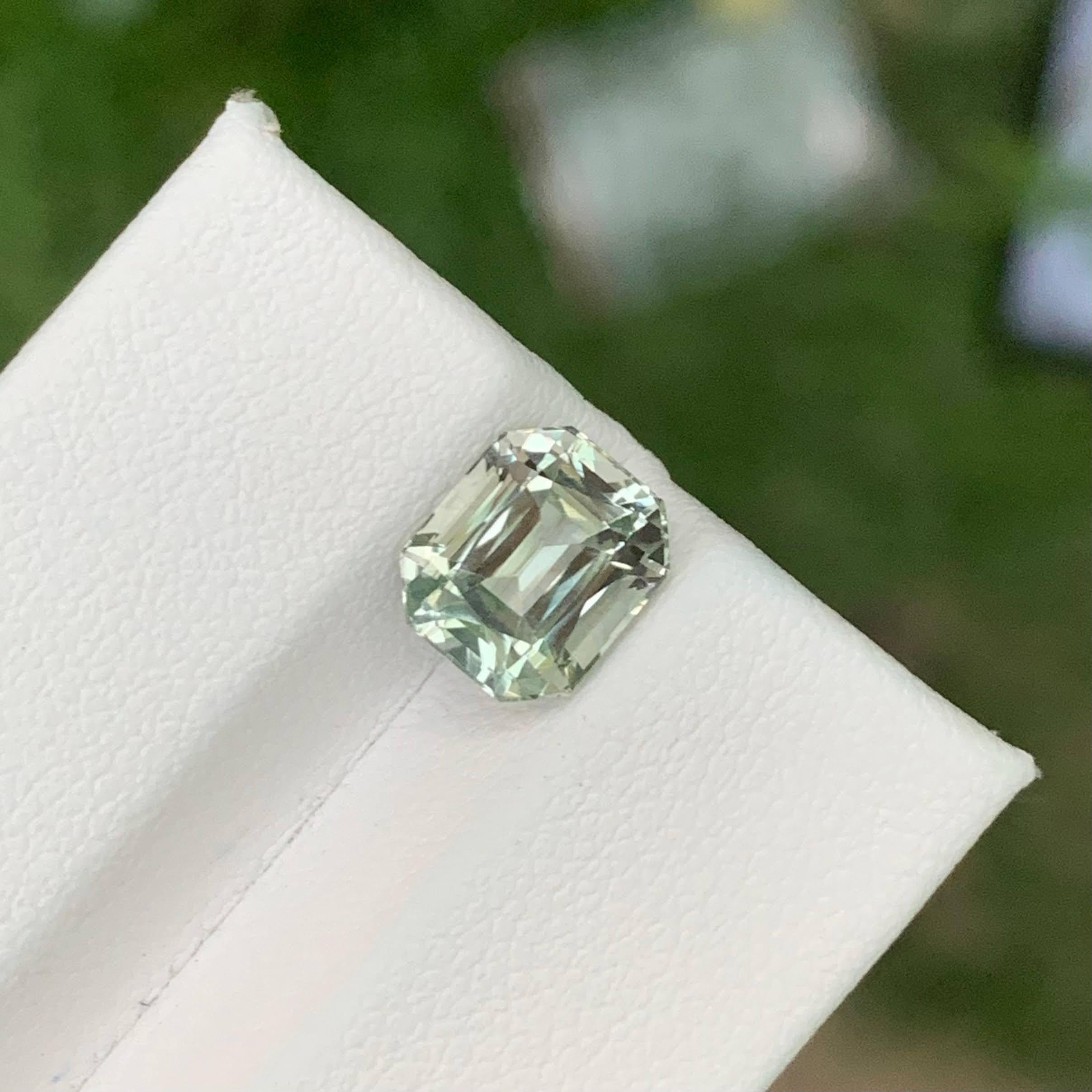 2.45 Carat Natural Loose Greenish Amethyst Stone Cushion Cut African Gemstone (pierre précieuse africaine) Neuf - En vente à Bangkok, TH