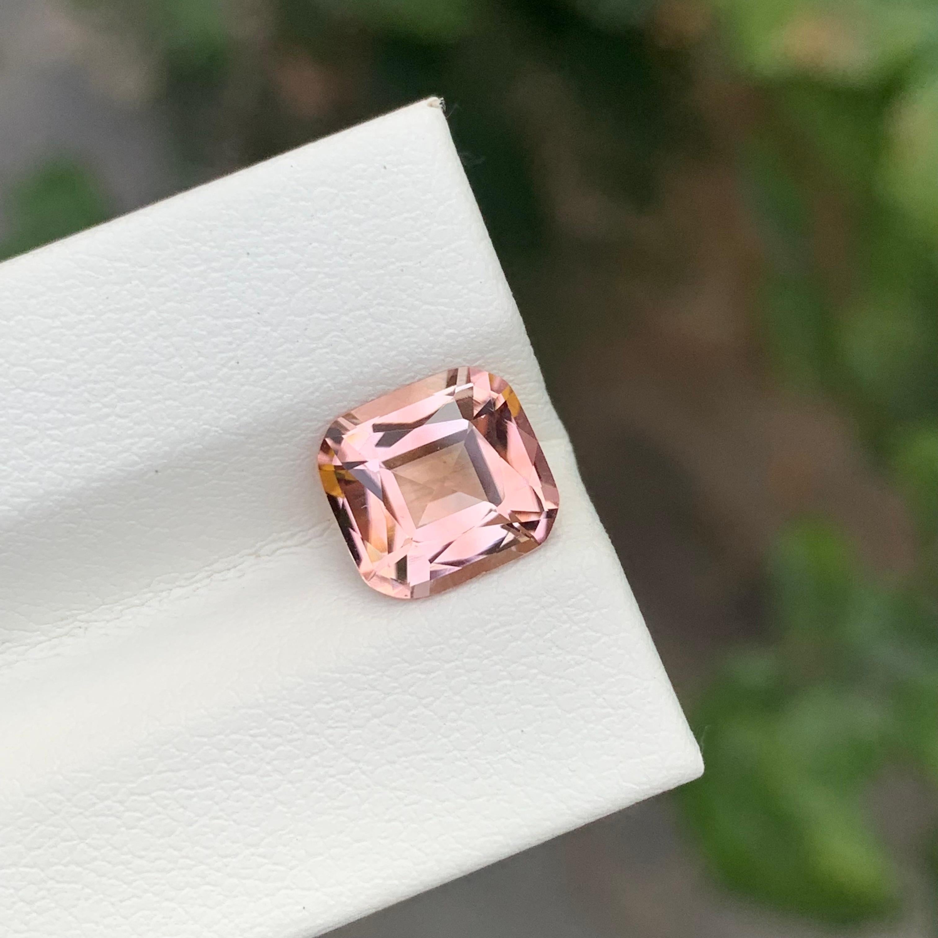 Arts and Crafts 2.45 Carat Natural Loose Peachy Pink Tourmaline Cushion Shape Gem en vente