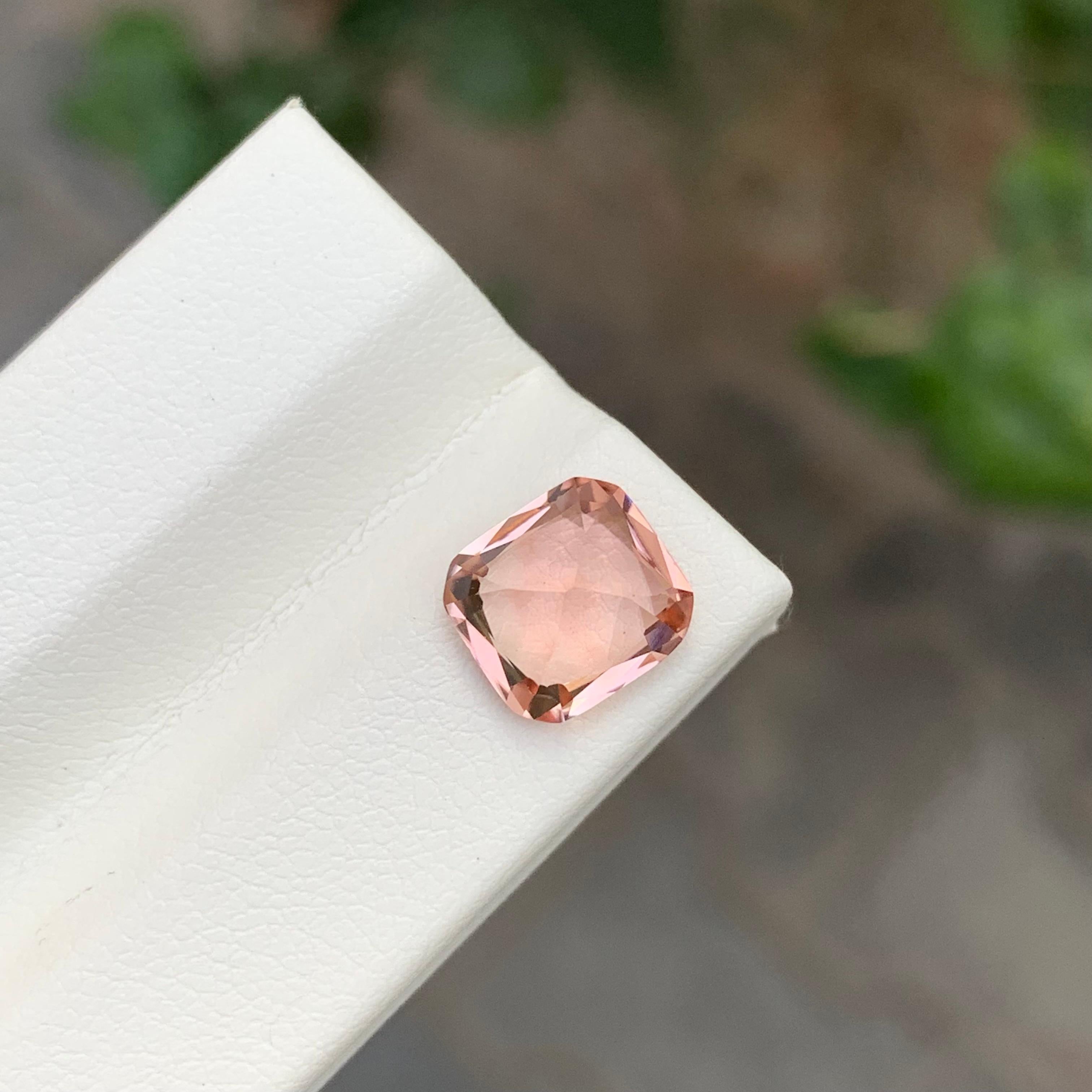 2.45 Carat Natural Loose Peachy Pink Tourmaline Cushion Shape Gem Unisexe en vente