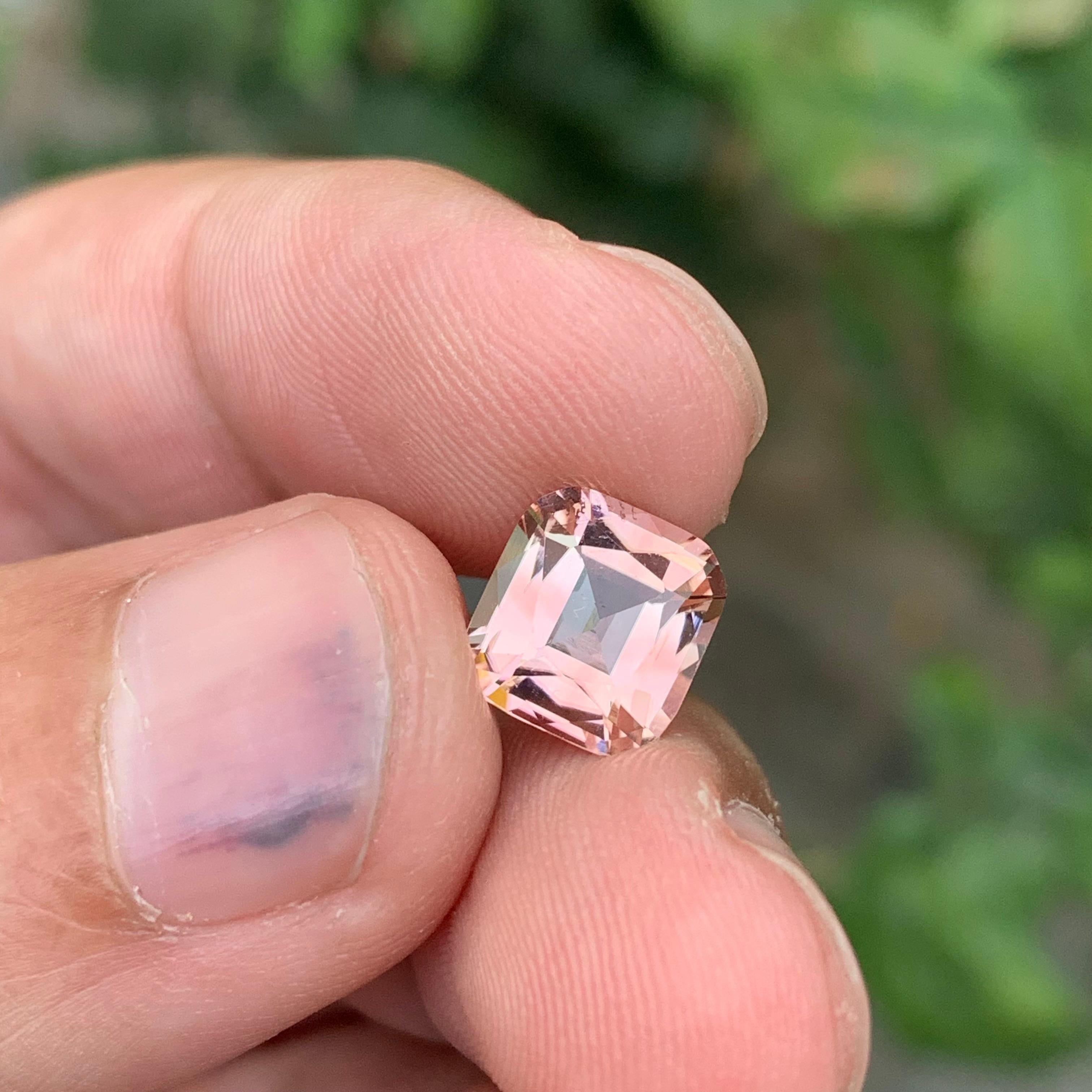 2.45 Carat Natural Loose Peachy Pink Tourmaline Cushion Shape Gem en vente 1