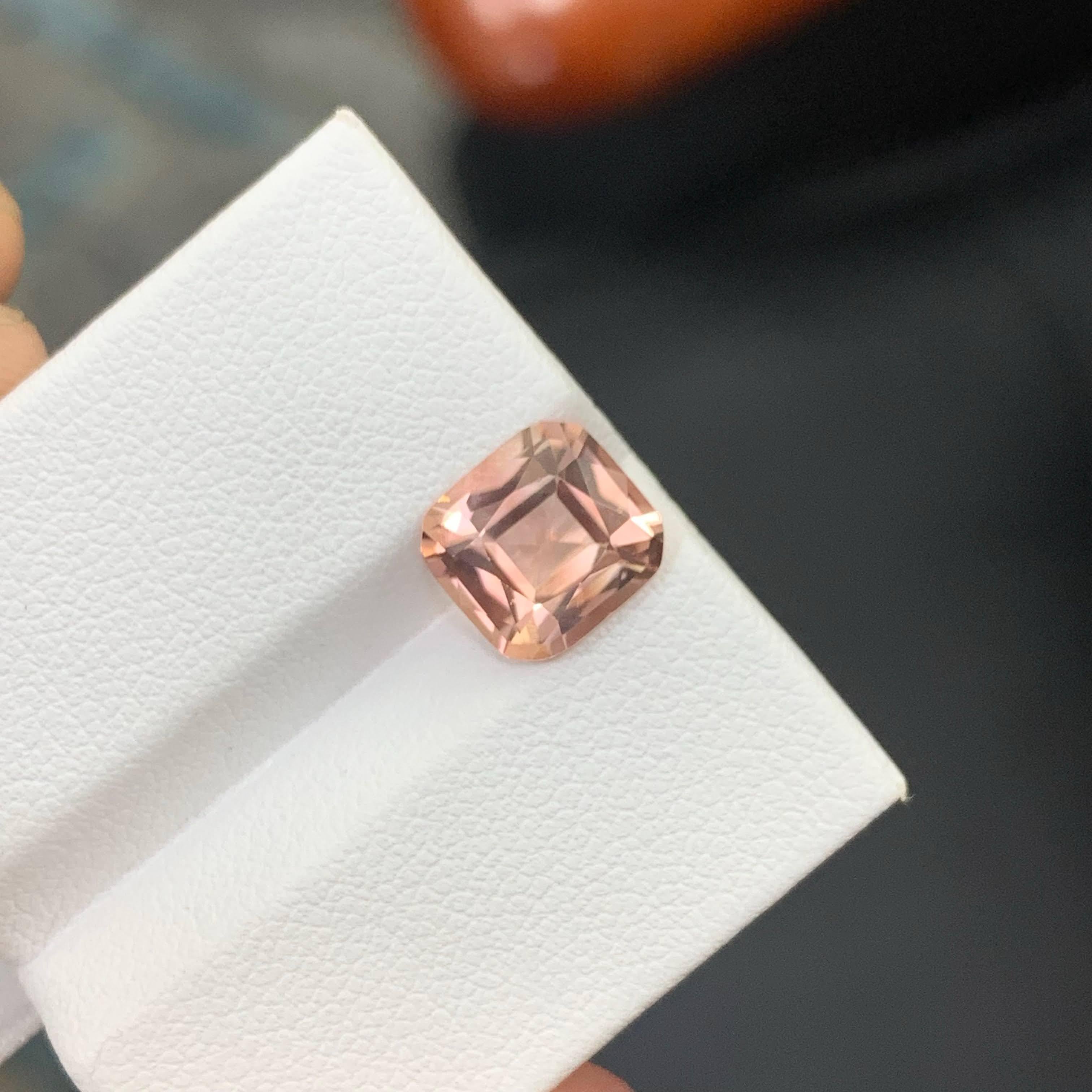 2,45 Carati di tormalina rosa naturale sciolta con taglio a cuscino Gemma africana in vendita 4