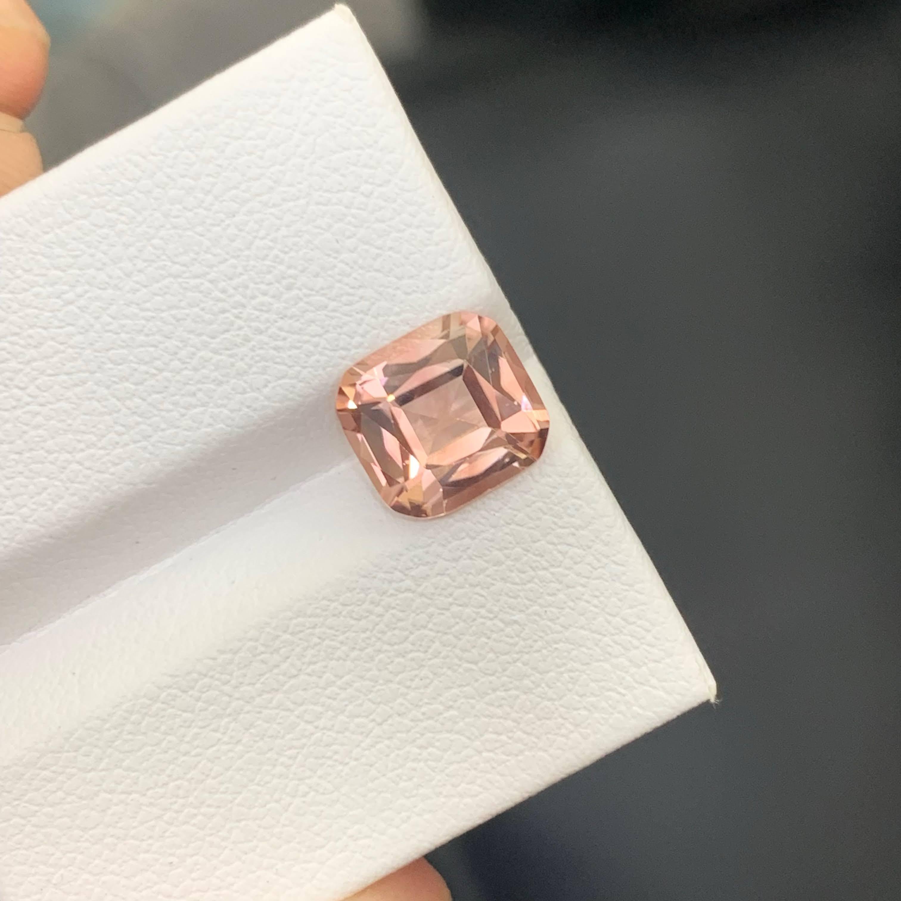 da uomo o donna 2,45 Carati di tormalina rosa naturale sciolta con taglio a cuscino Gemma africana in vendita