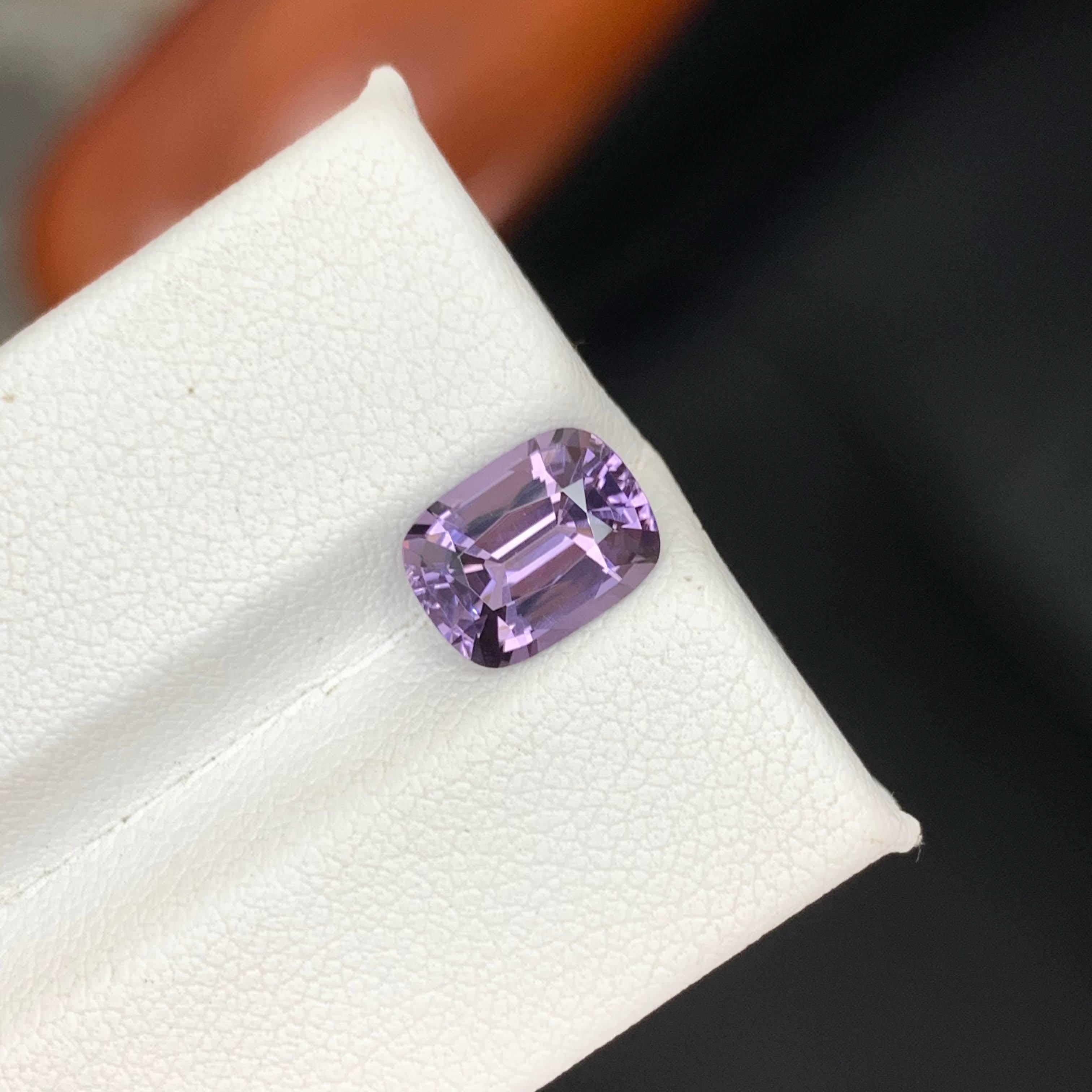 2,45 Carati Nature Spinello Viola Sciolto Pietra Gemma Burmese Taglio Cuscino In condizioni Nuovo in vendita a Bangkok, TH