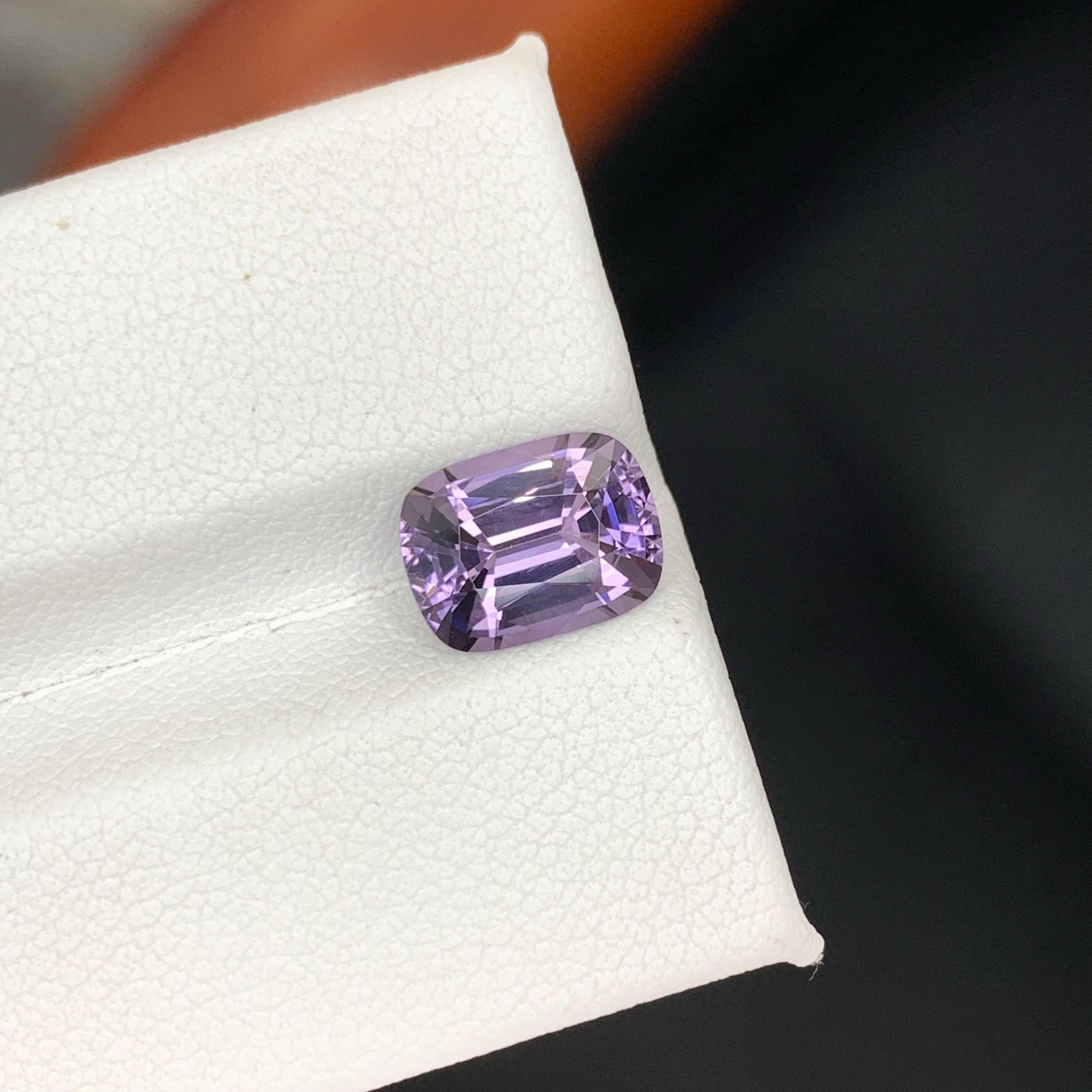 2,45 Carati Nature Spinello Viola Sciolto Pietra Gemma Burmese Taglio Cuscino in vendita 1