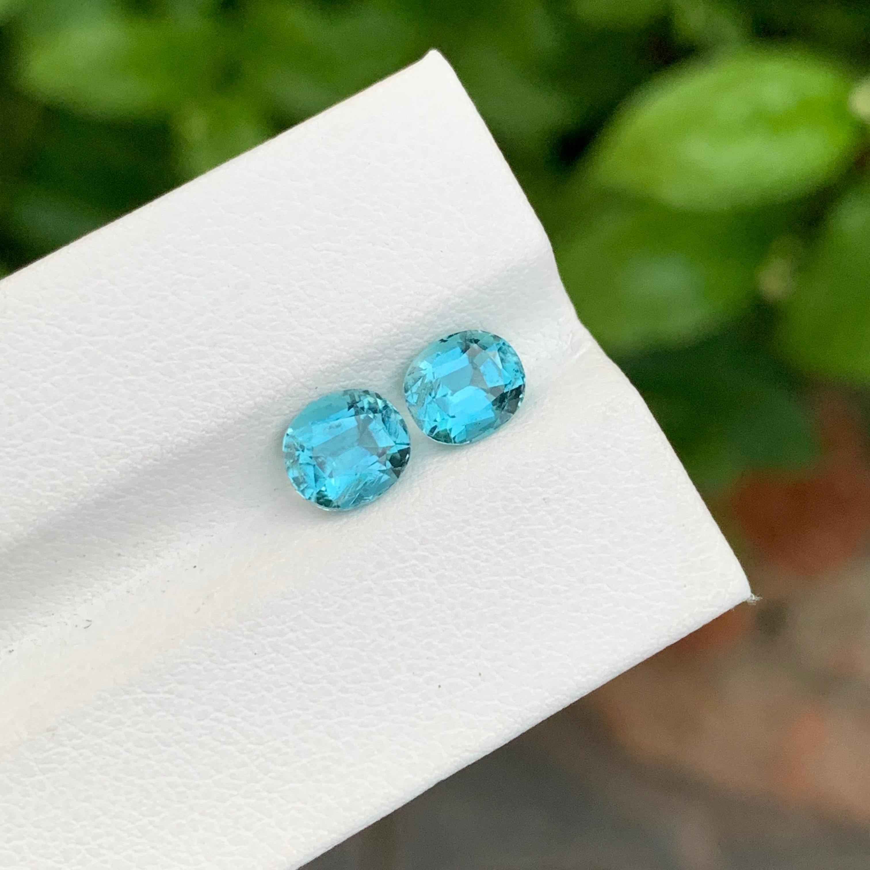 2.45 Carat Natural Loose Seafoam Tourmaline Pieces For Earrings en vente 5