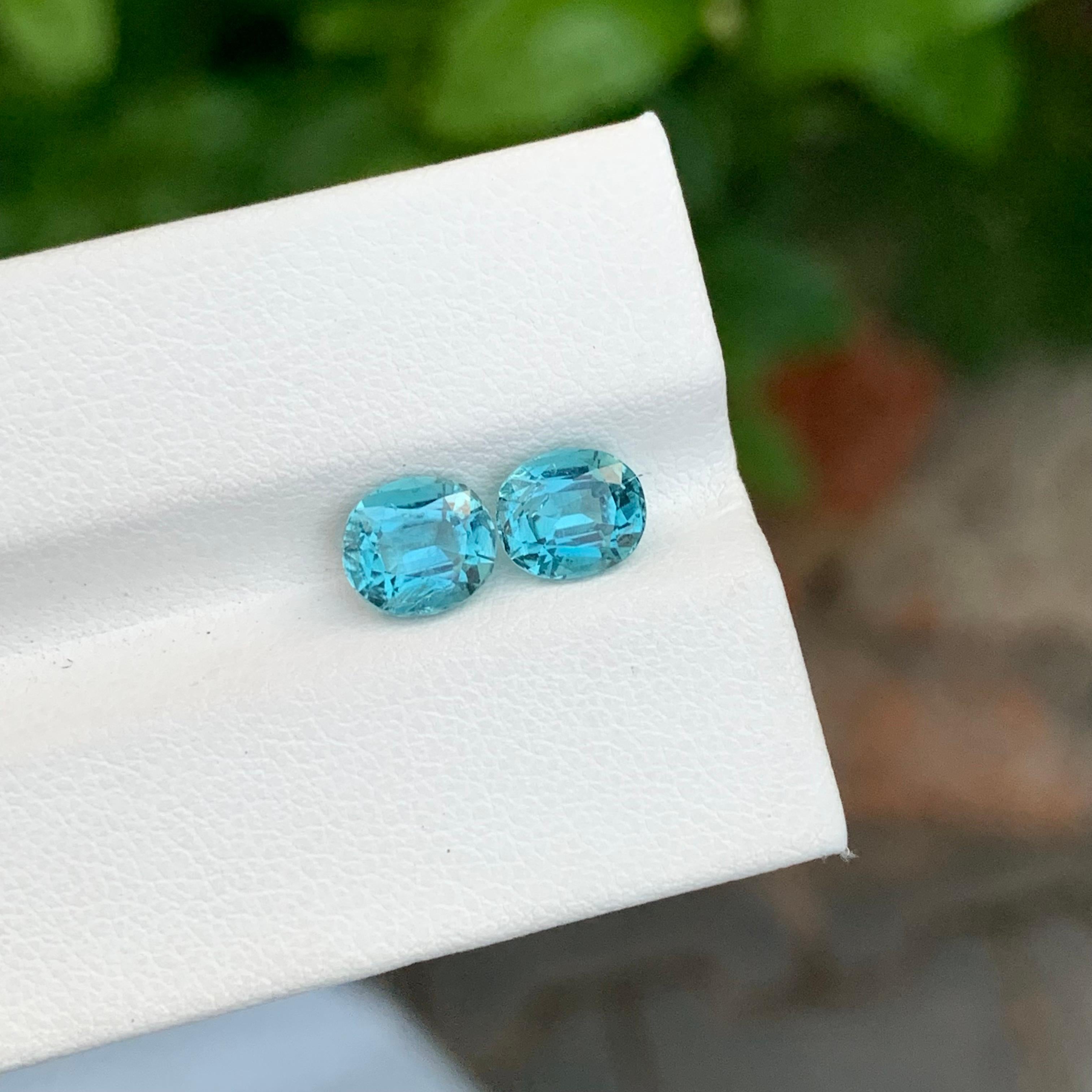 Arts and Crafts 2.45 Carat Natural Loose Seafoam Tourmaline Pieces For Earrings en vente