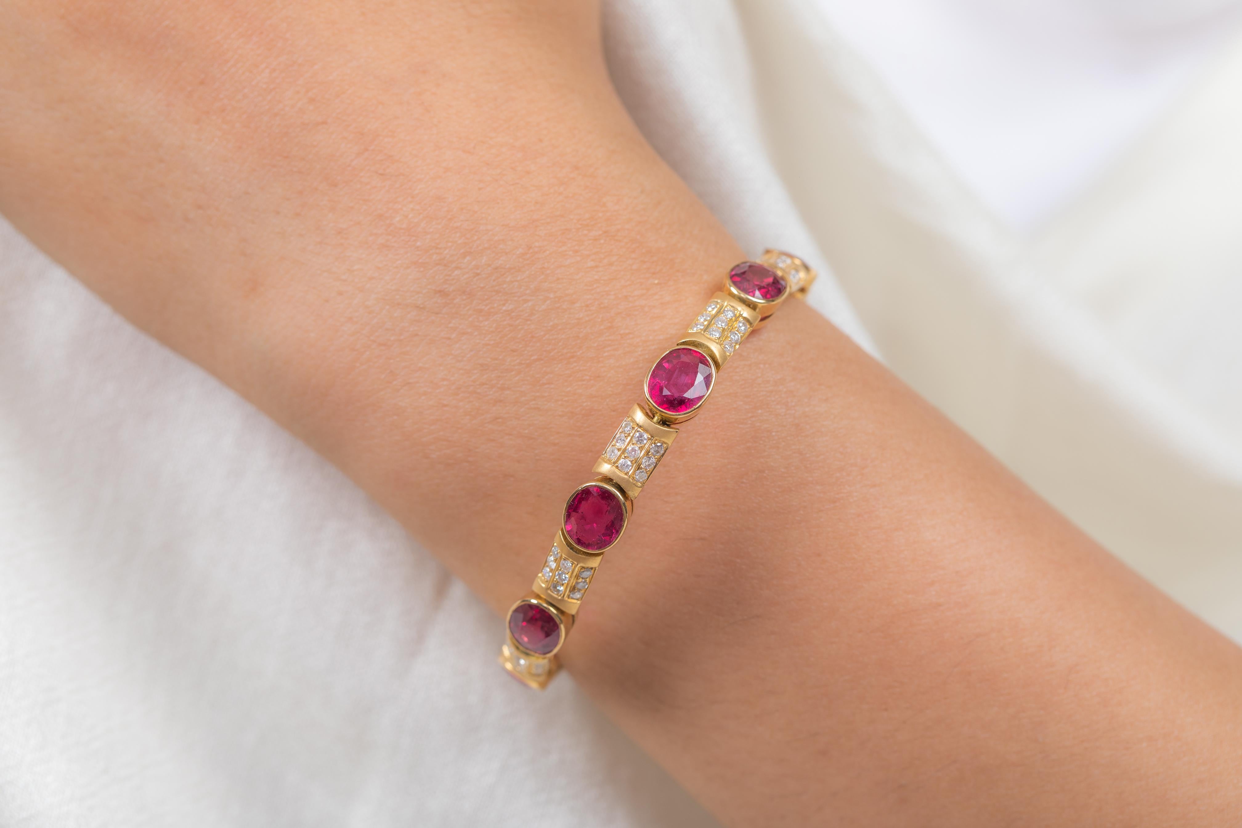 Oval Cut 24.5 Carat Natural Ruby and Diamond Designer Bracelet in 18k Yellow Gold  For Sale