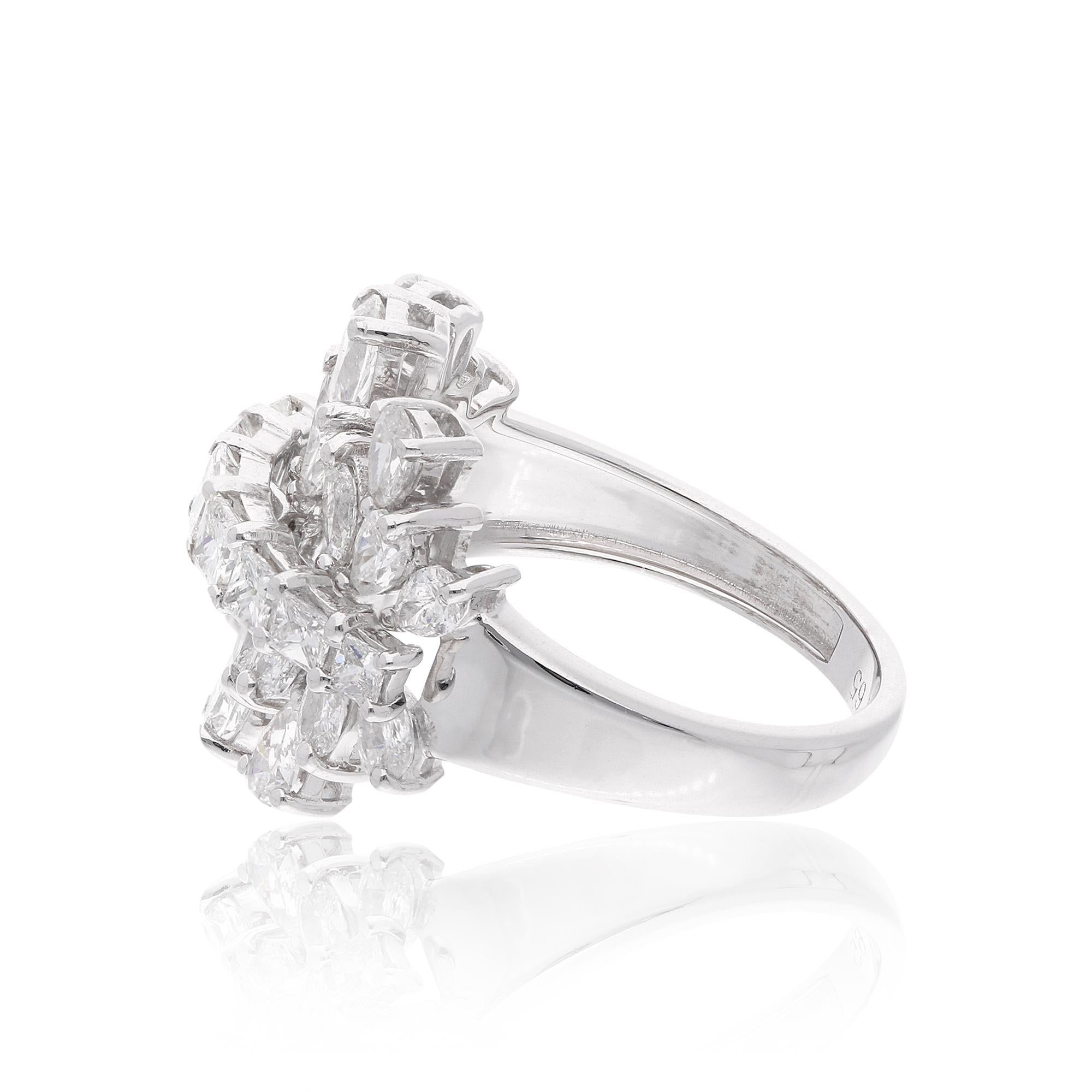 Der Ring hat die Größe 7 und kann auf Anfrage größer oder kleiner gemacht werden. FOLLOW SPECTRUM JEWELS Storefront, um die neueste Collection'S und exklusive Stücke zu sehen. Spectrum Jewels ist stolz darauf, ein Top Seller auf 1stdibs mit